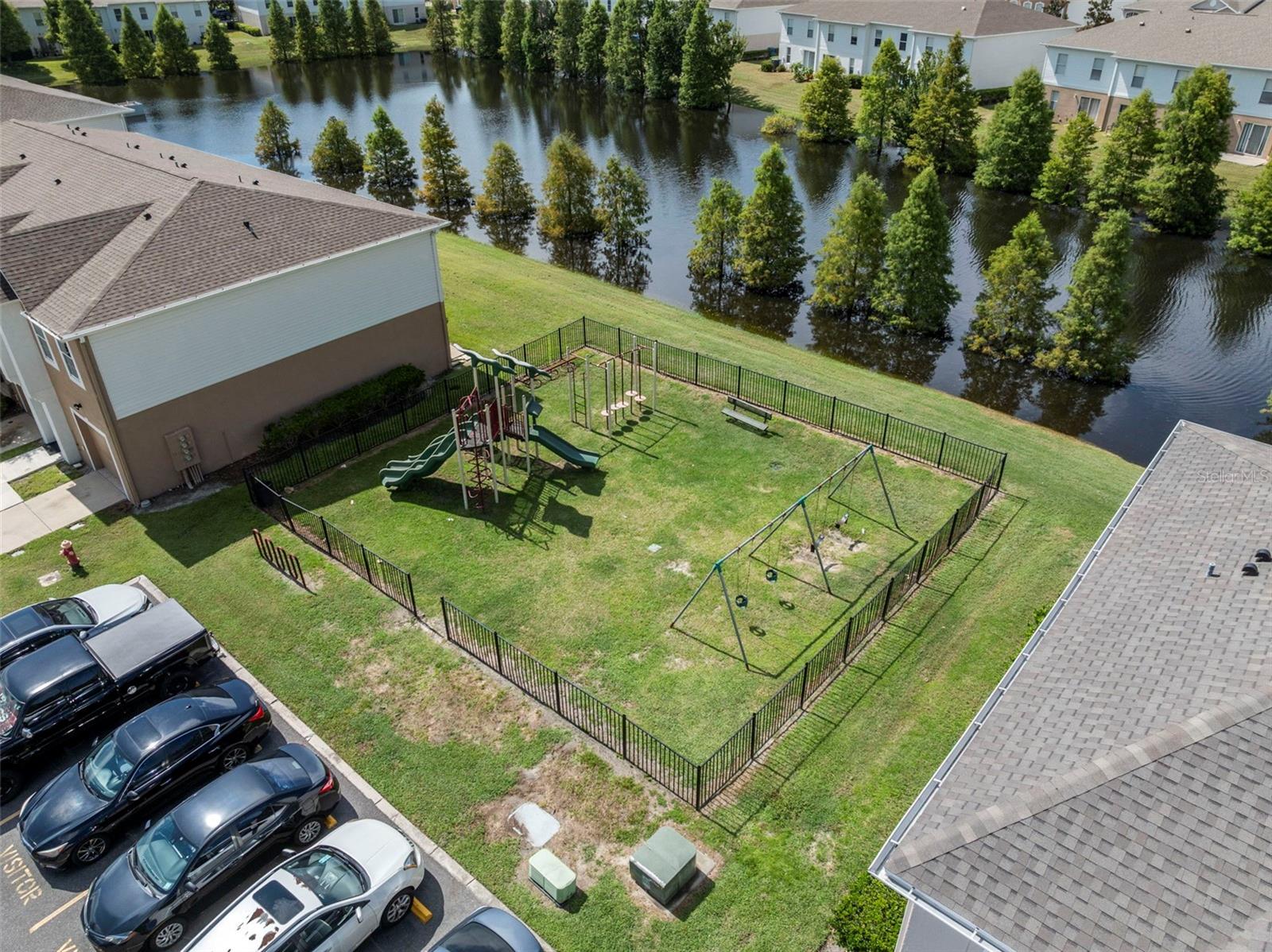 Image 7 of 43 For 9917 Ashburn Lake Drive