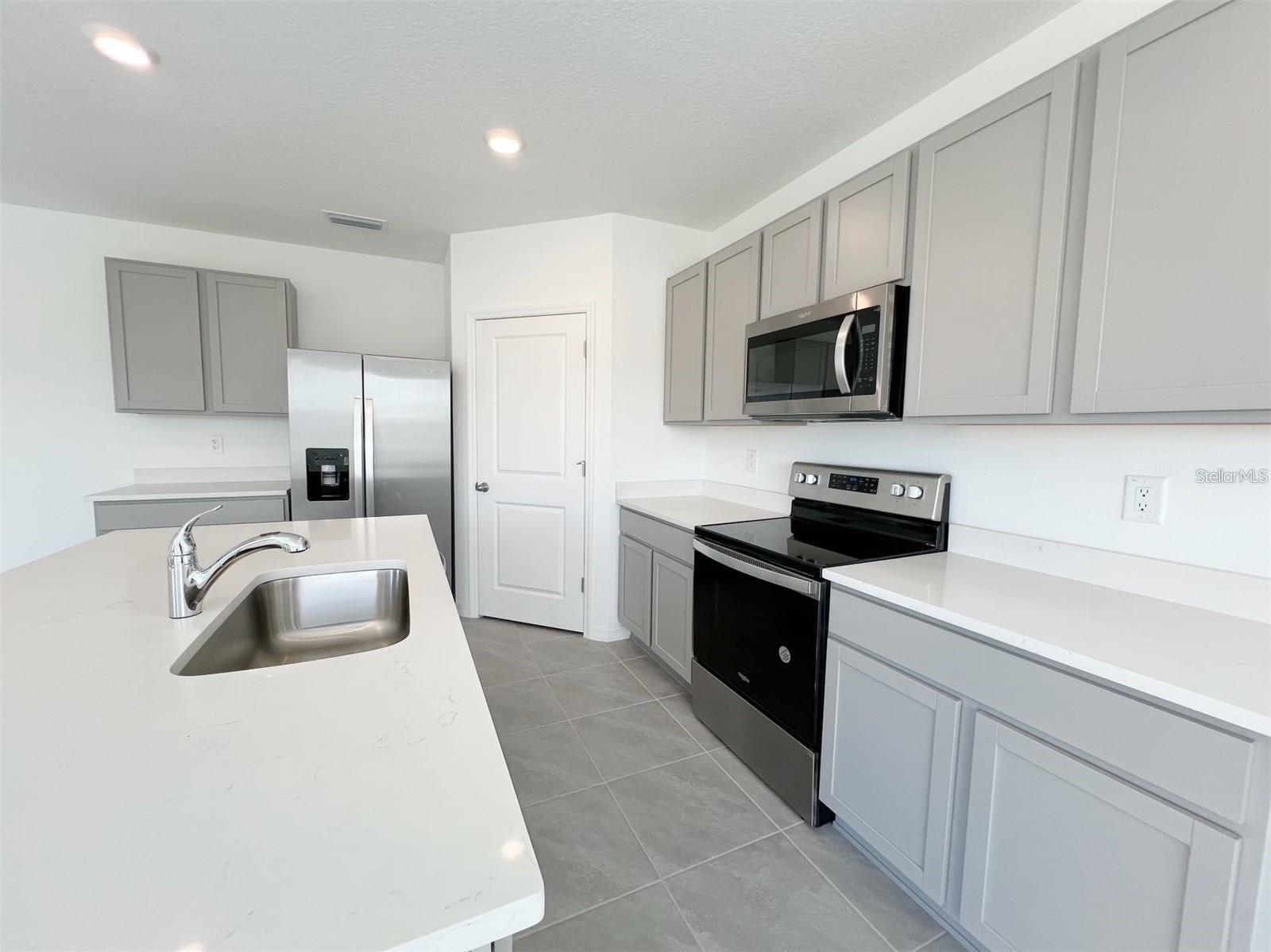 Image 3 of 22 For 7307 Broad River Avenue