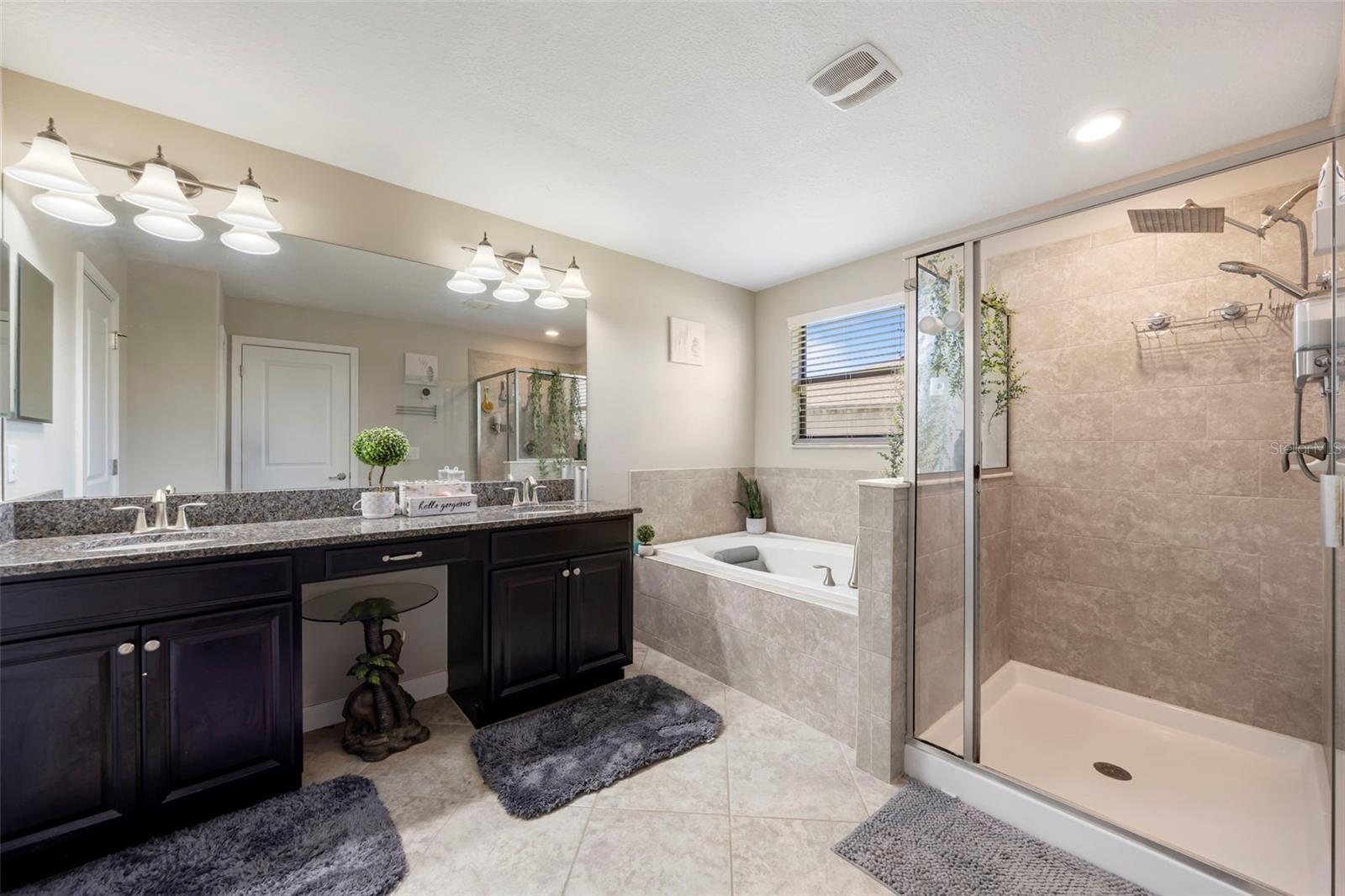 Image 19 of 47 For 5026 Ivory Stone Drive