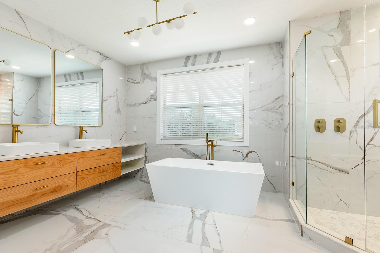 Image 20 of 35 For 10125 Henbury Street