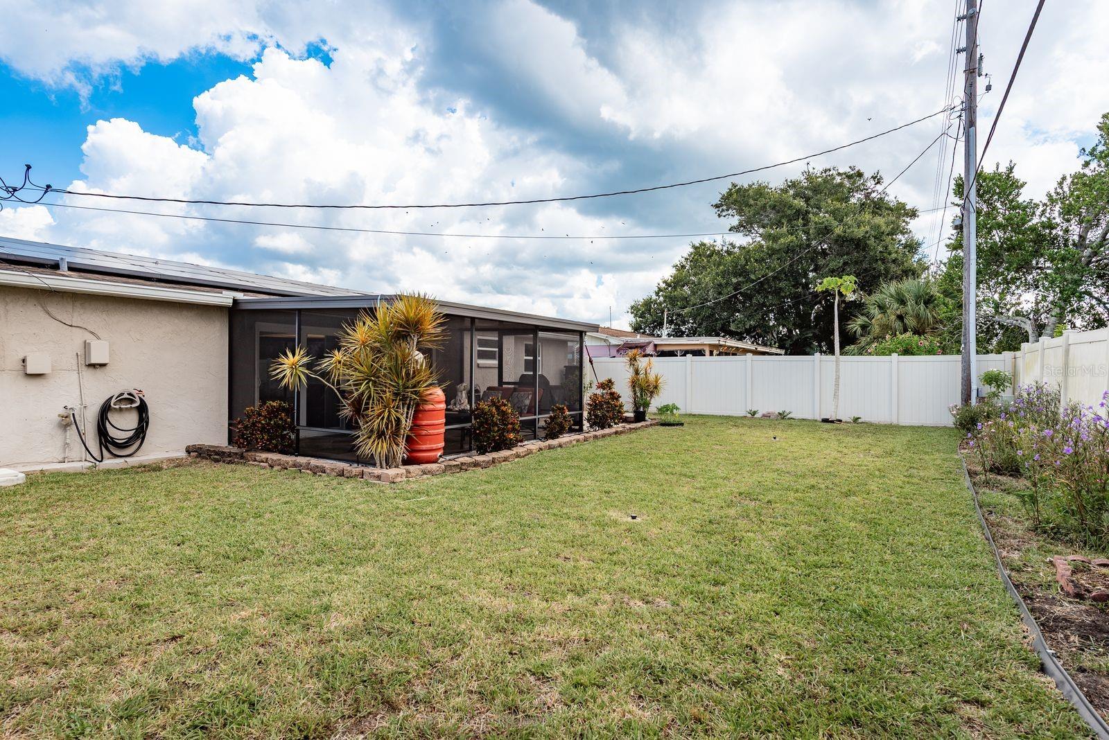 Image 17 of 31 For 3242 Beacon Square Drive