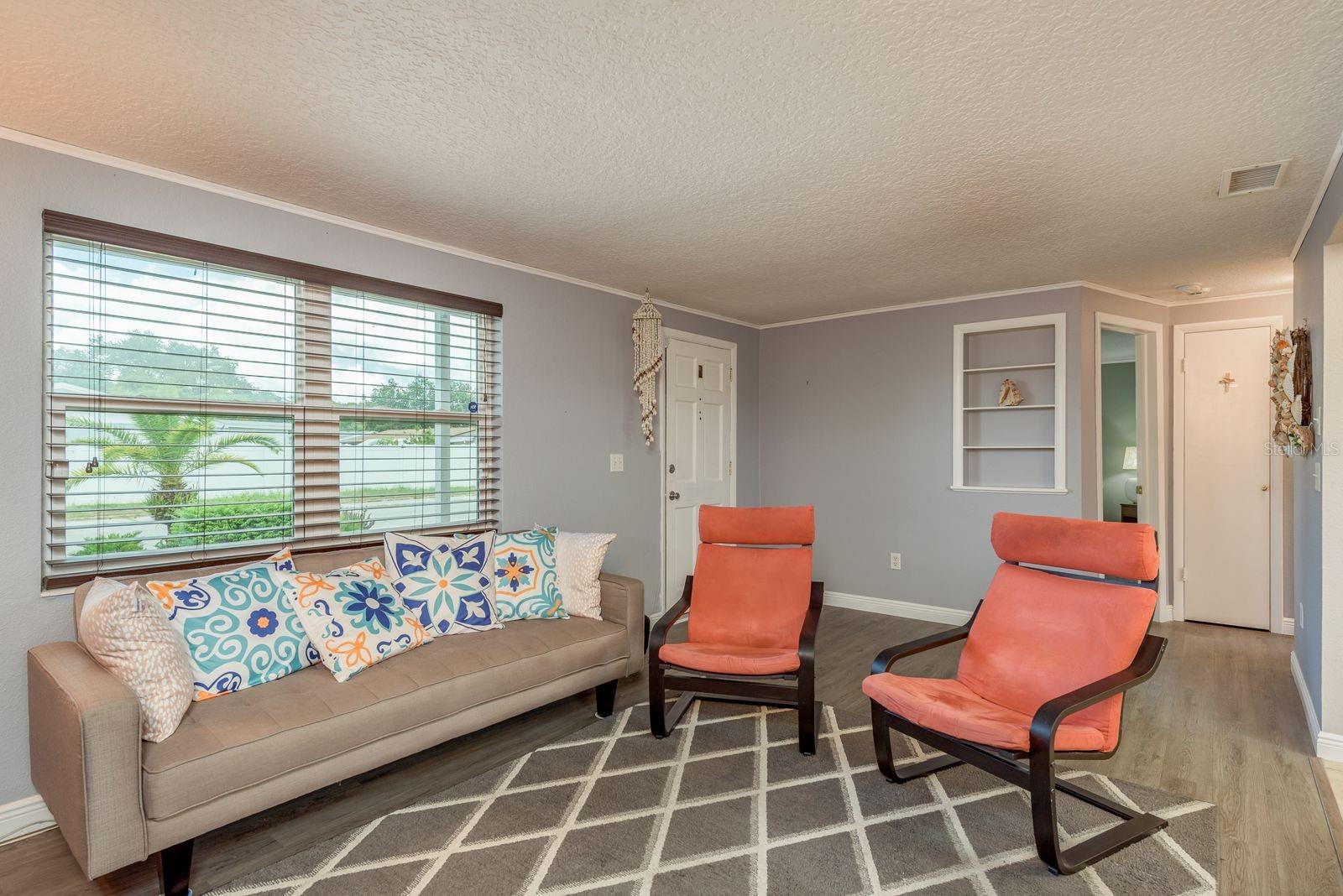 Image 7 of 31 For 3242 Beacon Square Drive