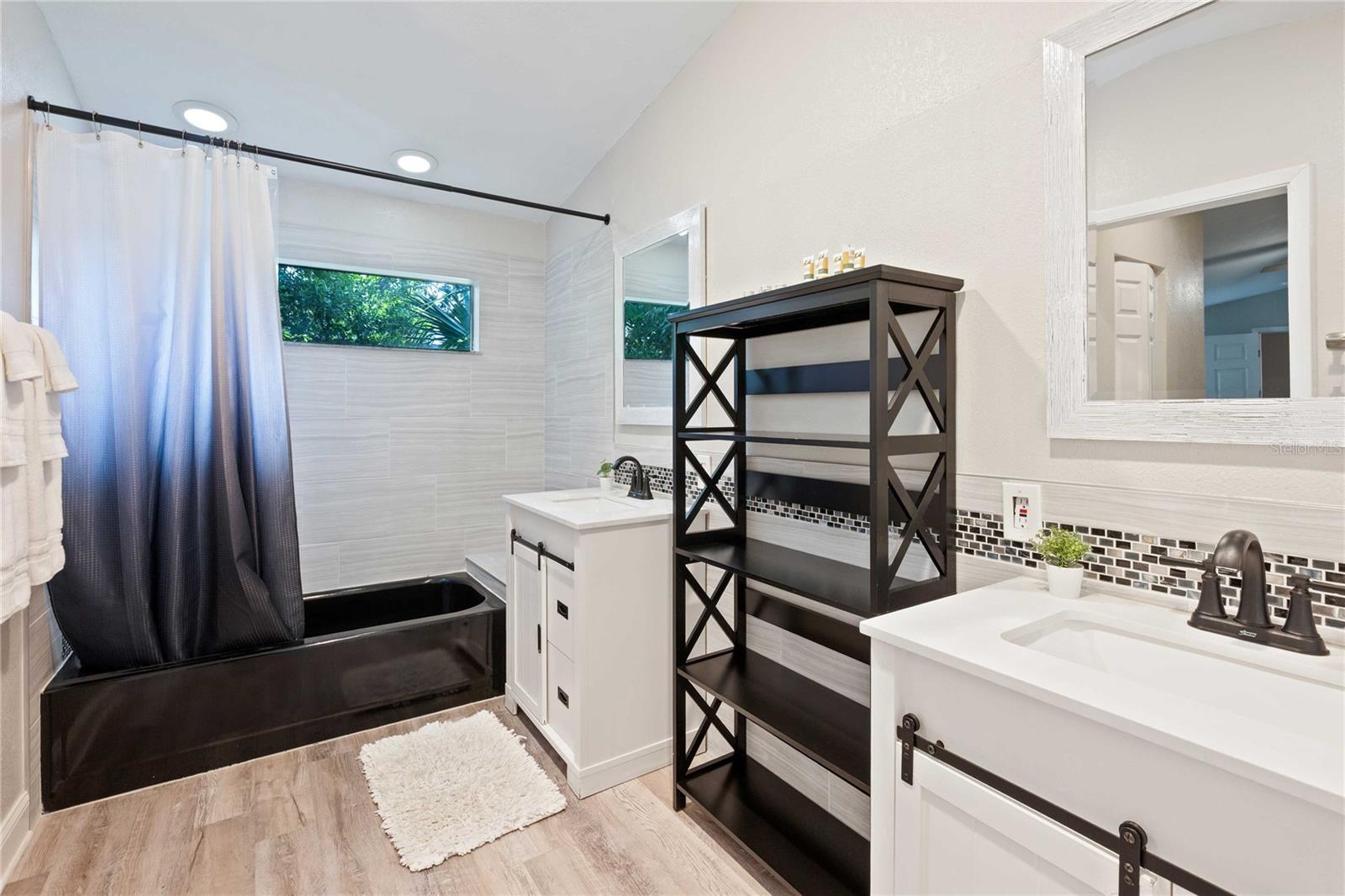 Image 27 of 50 For 1646 Castlewood Lane
