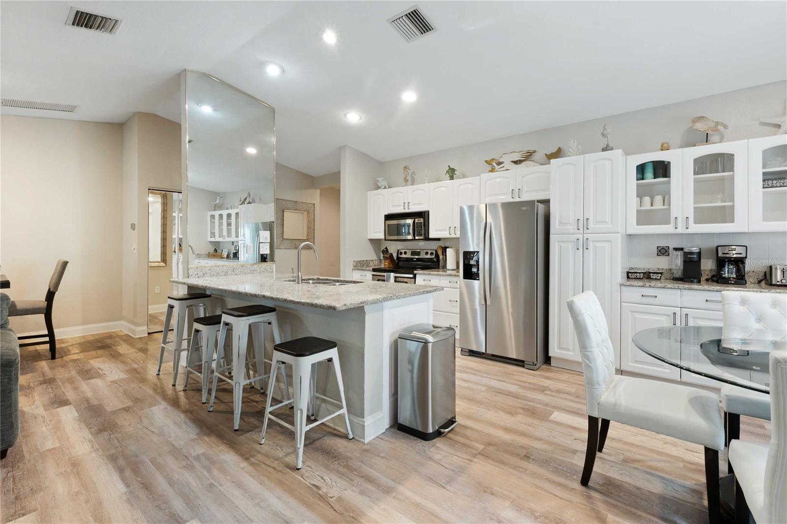 Image 9 of 50 For 1646 Castlewood Lane