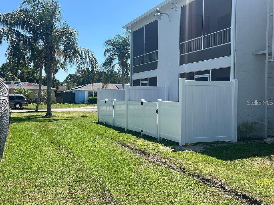 Image 2 of 16 For 9830 Grace Drive 3