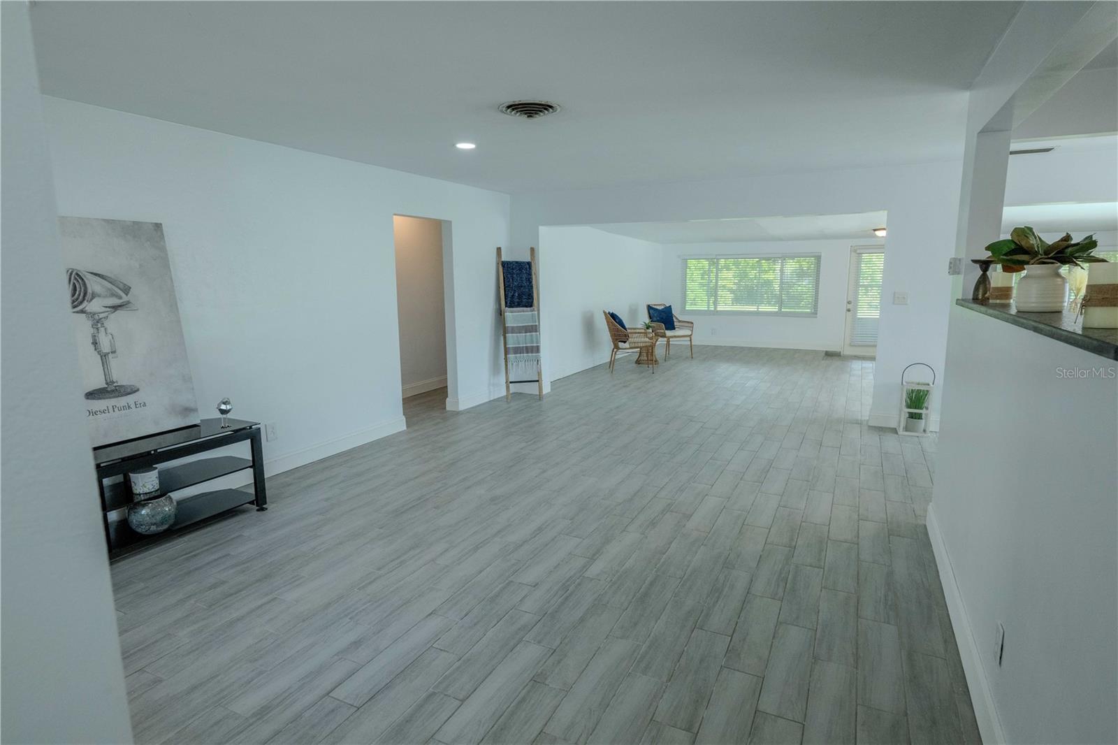 Image 6 of 33 For 1101 28th Avenue S