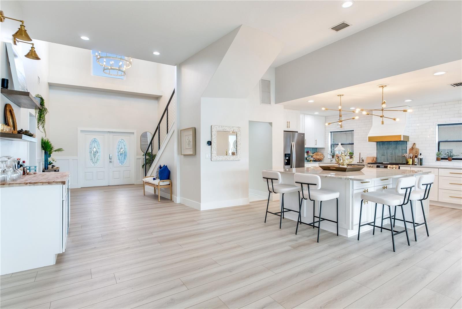 Image 12 of 97 For 17081 Dolphin Drive