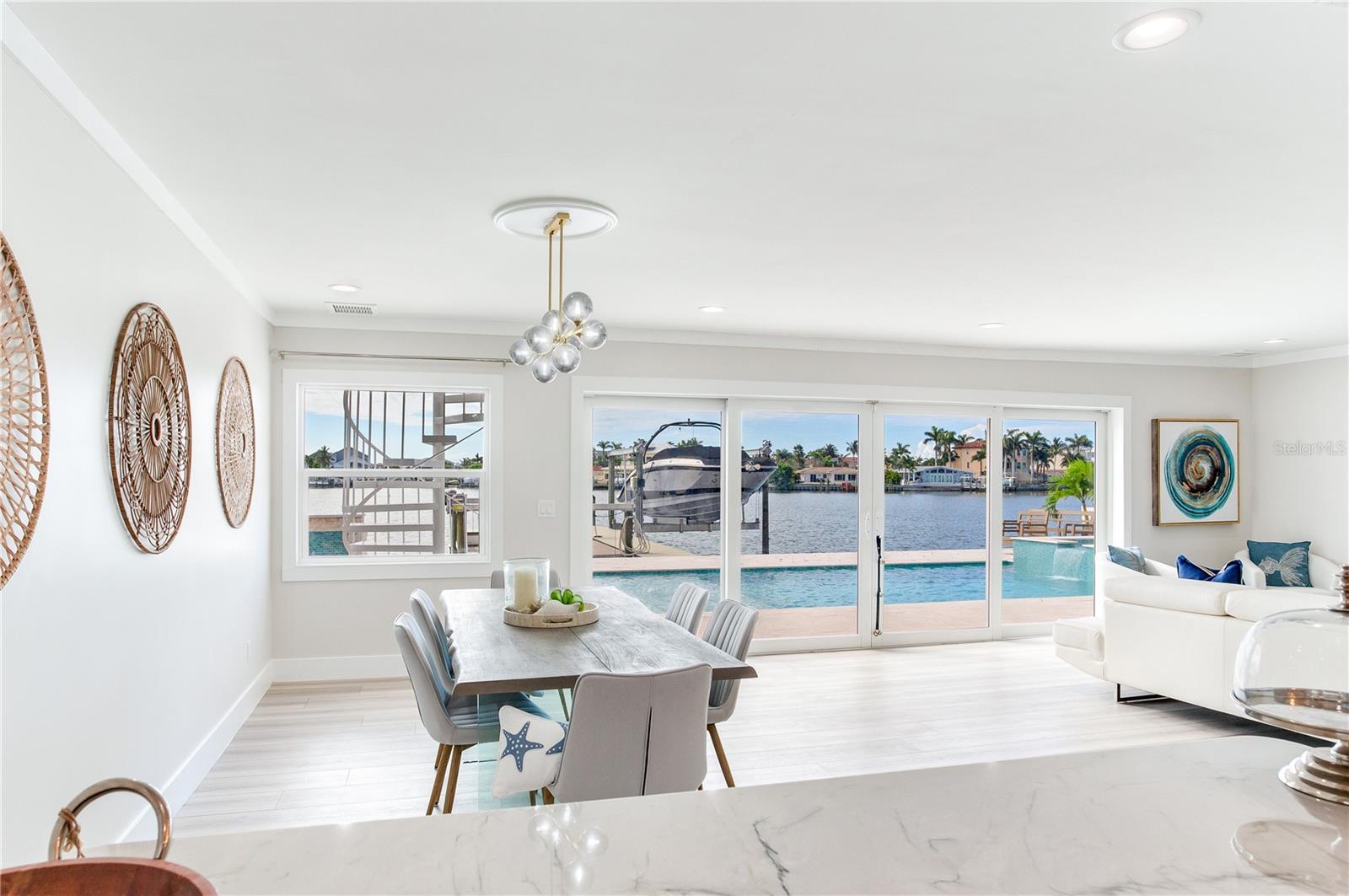 Image 18 of 97 For 17081 Dolphin Drive