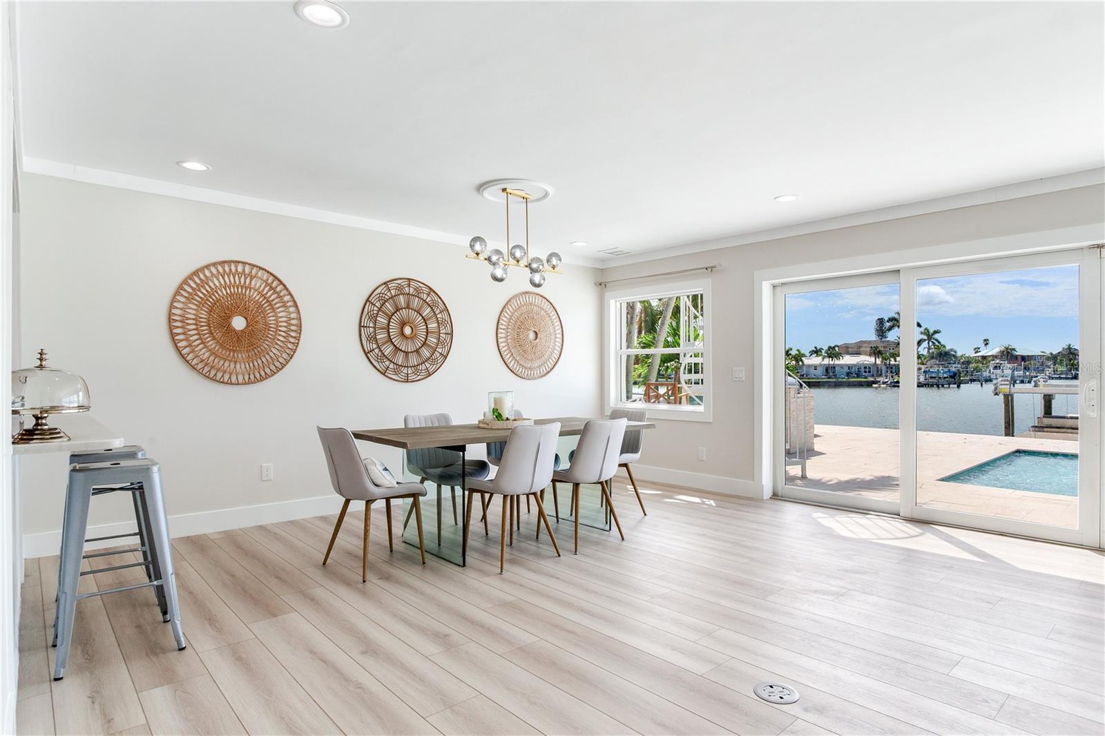 Image 34 of 97 For 17081 Dolphin Drive