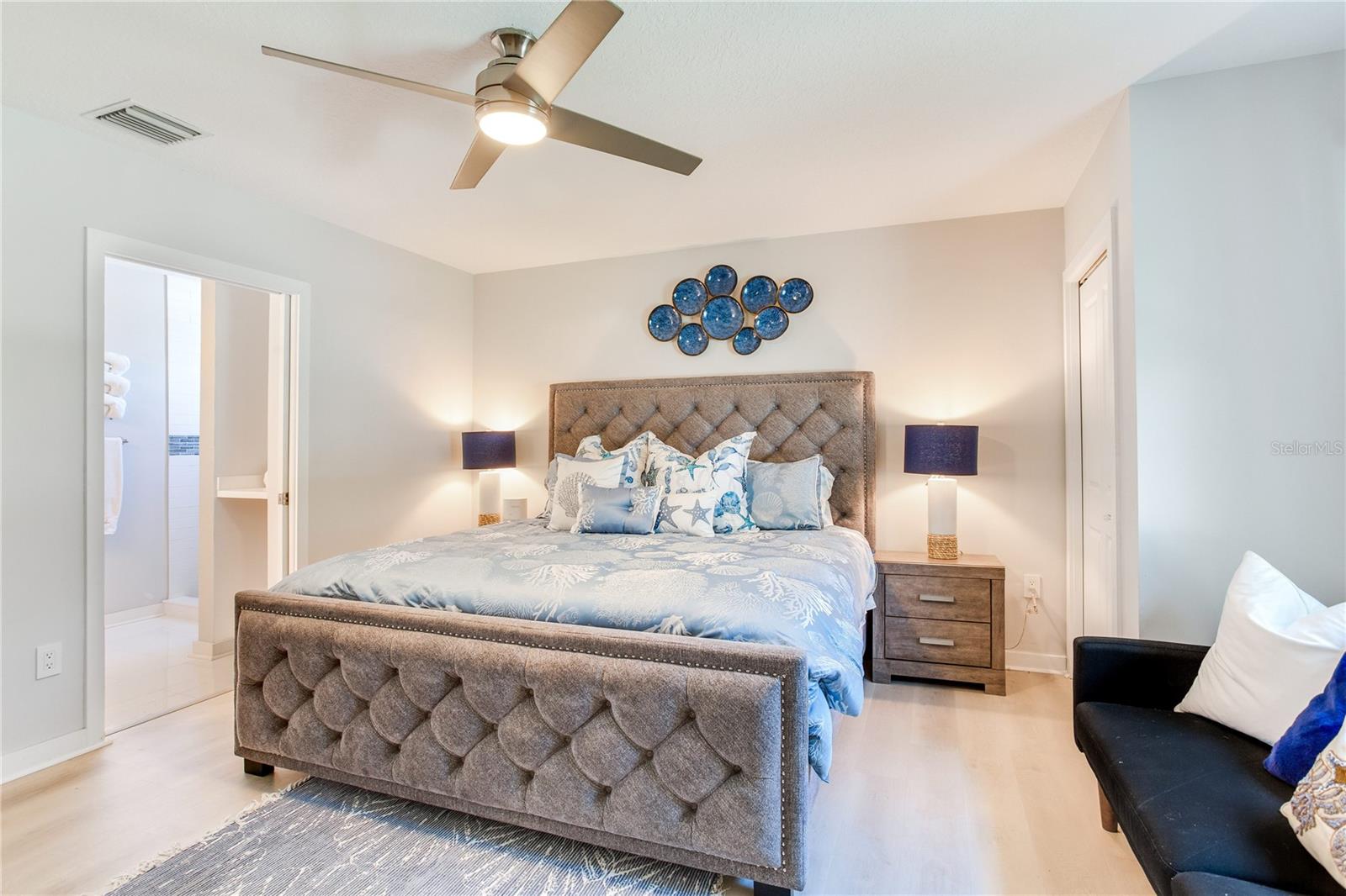 Image 39 of 97 For 17081 Dolphin Drive