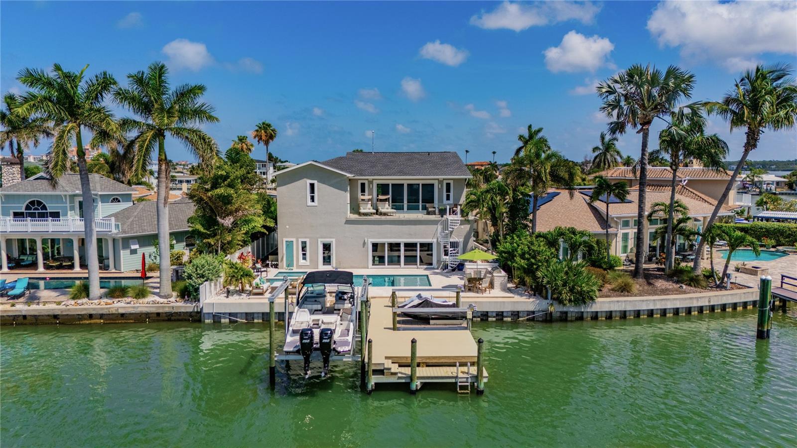 Image 4 of 97 For 17081 Dolphin Drive