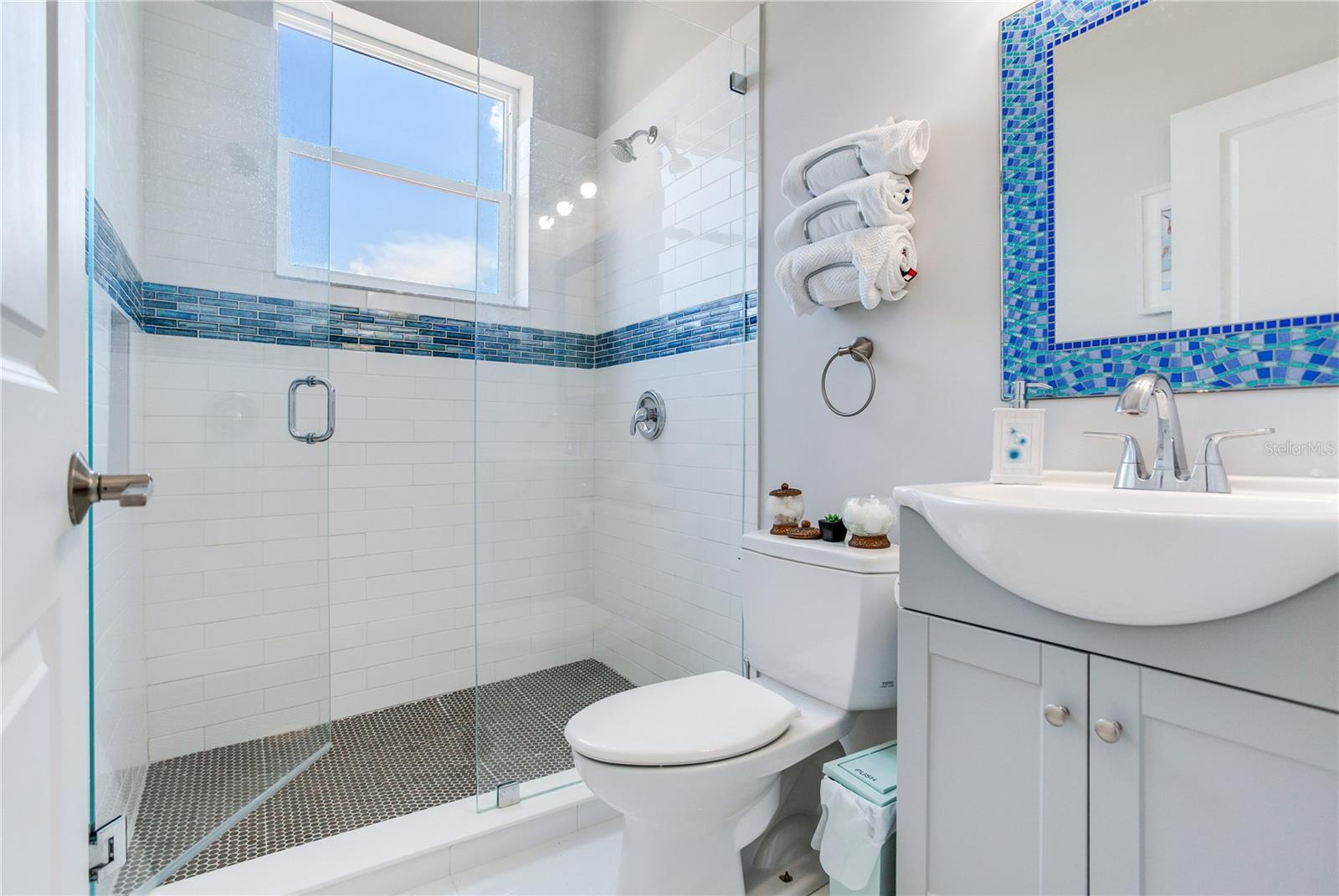 Image 62 of 97 For 17081 Dolphin Drive