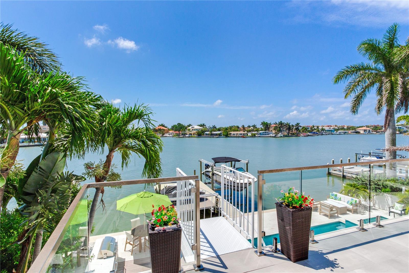 Image 65 of 97 For 17081 Dolphin Drive