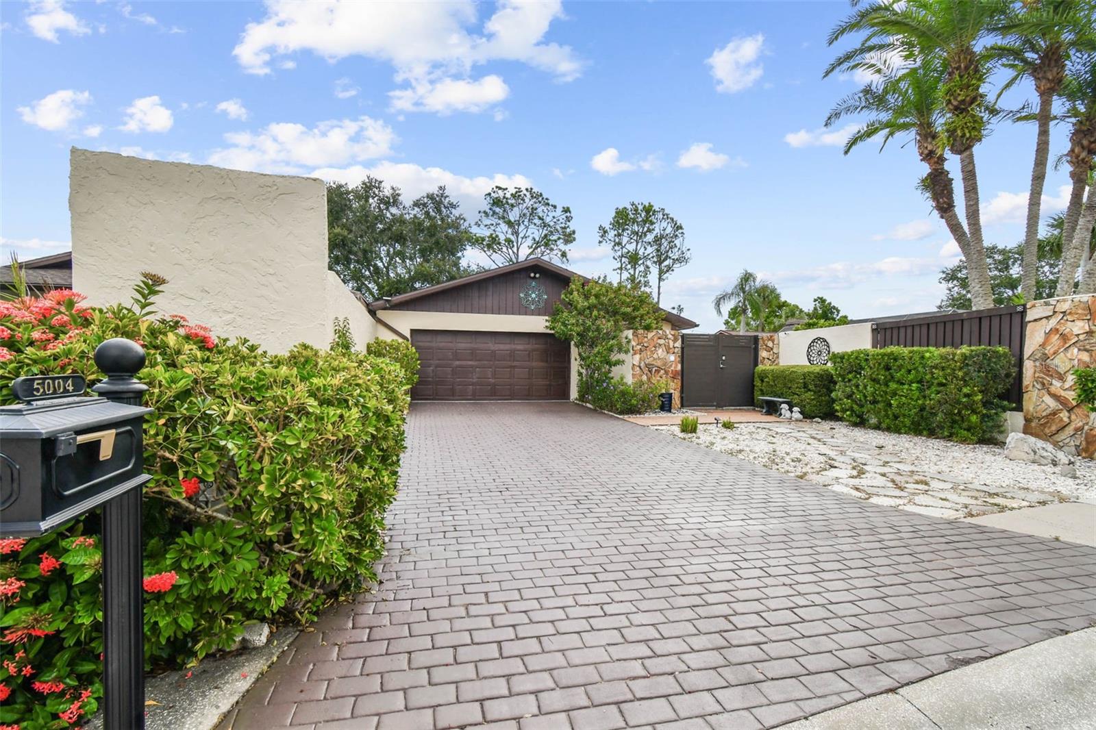 Details for 5004 Paloma Drive, TAMPA, FL 33624
