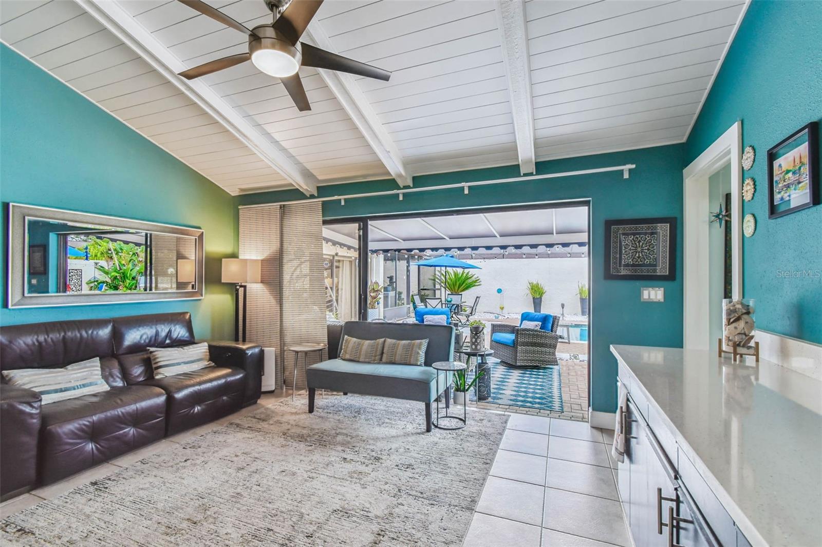 Image 10 of 49 For 5004 Paloma Drive