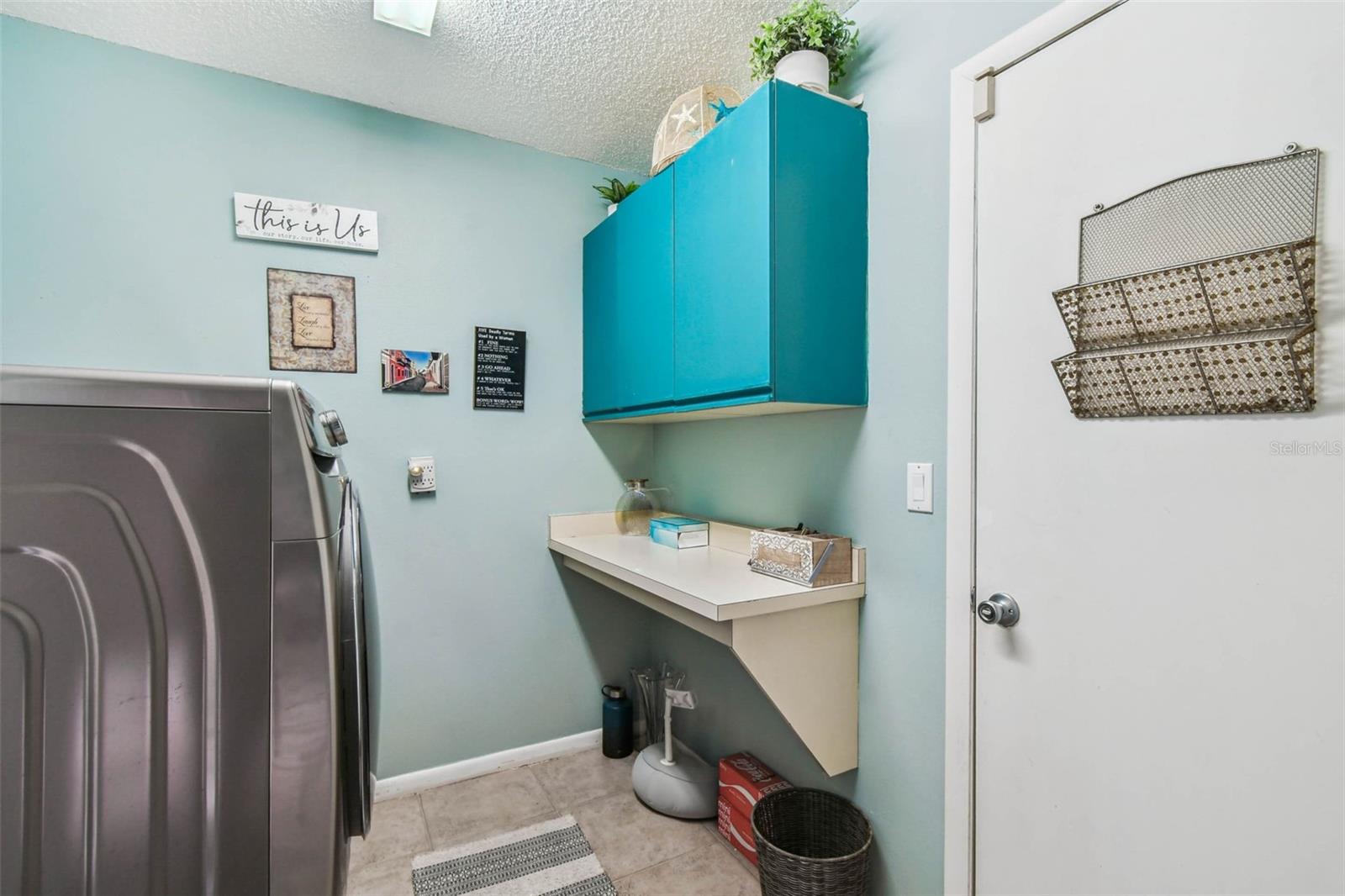 Image 18 of 49 For 5004 Paloma Drive