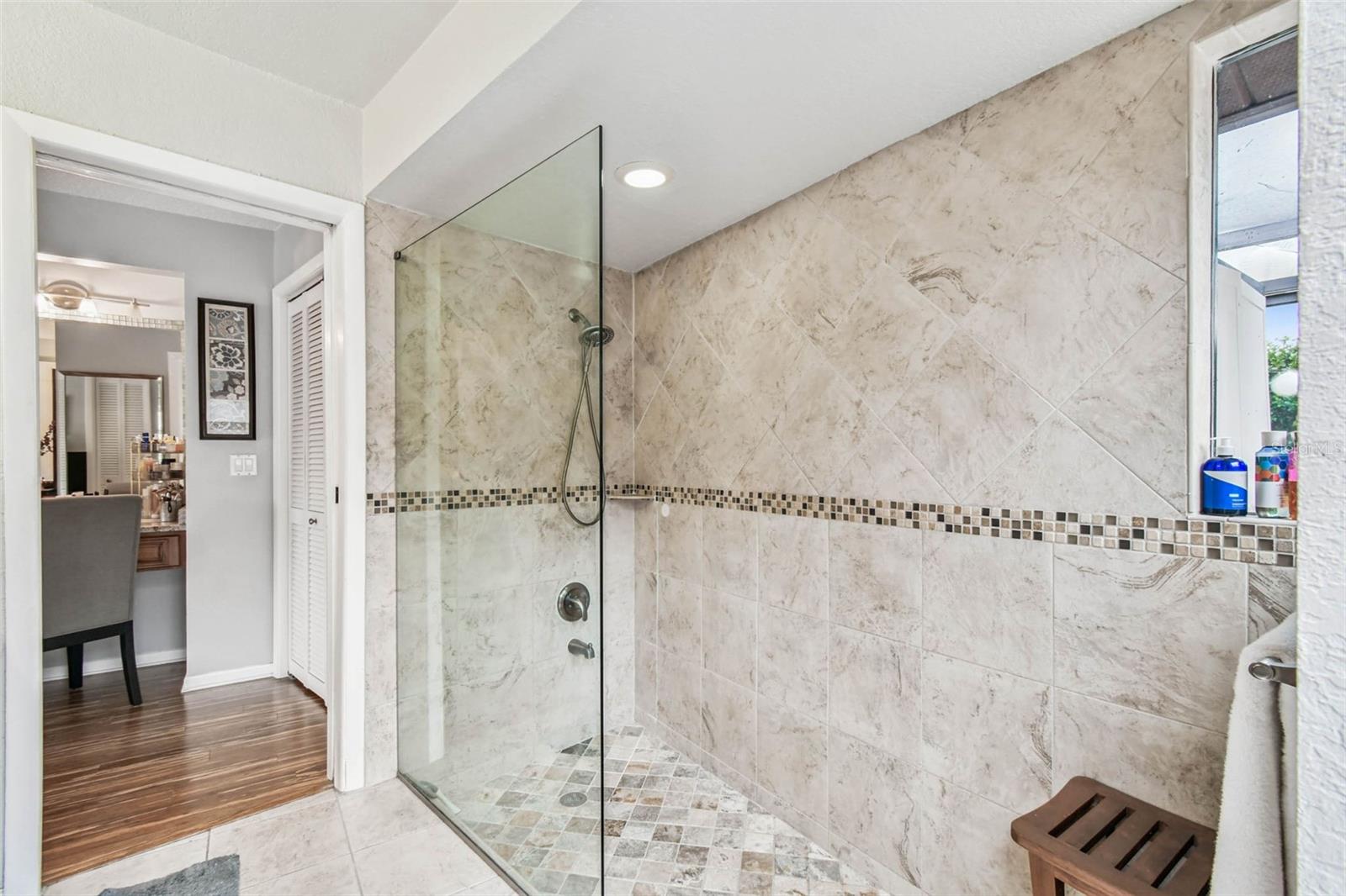 Image 31 of 49 For 5004 Paloma Drive
