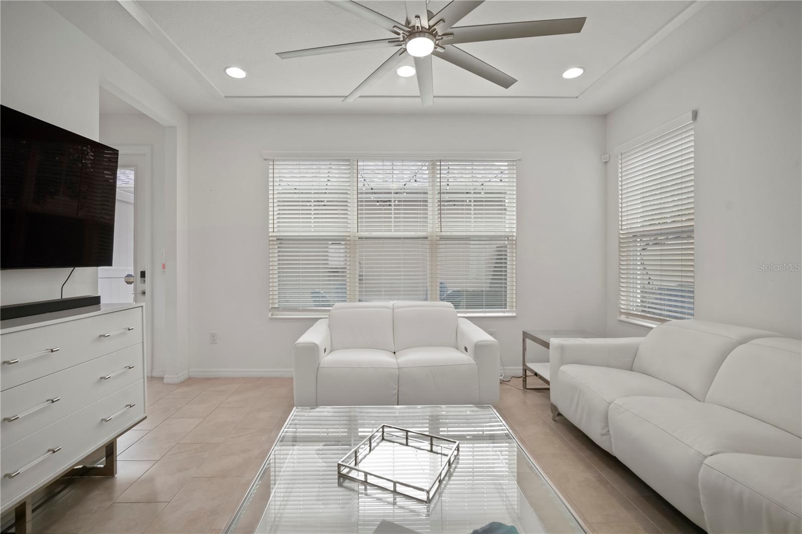 Image 22 of 68 For 6256 Goldcoast Avenue