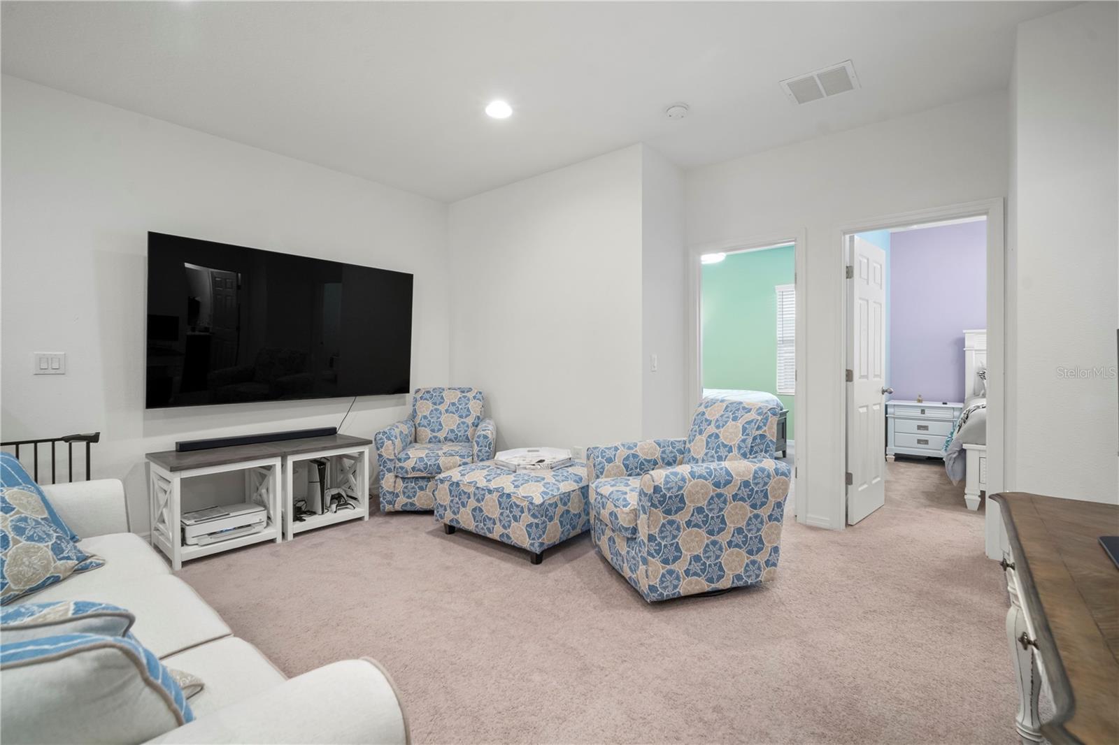 Image 33 of 68 For 6256 Goldcoast Avenue