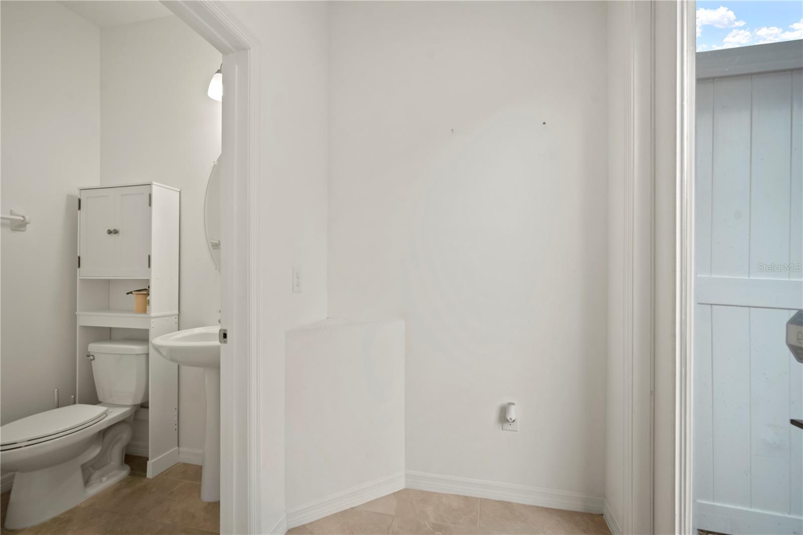 Image 45 of 68 For 6256 Goldcoast Avenue