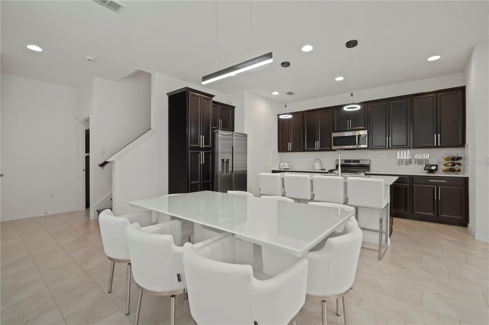 Image 7 of 68 For 6256 Goldcoast Avenue