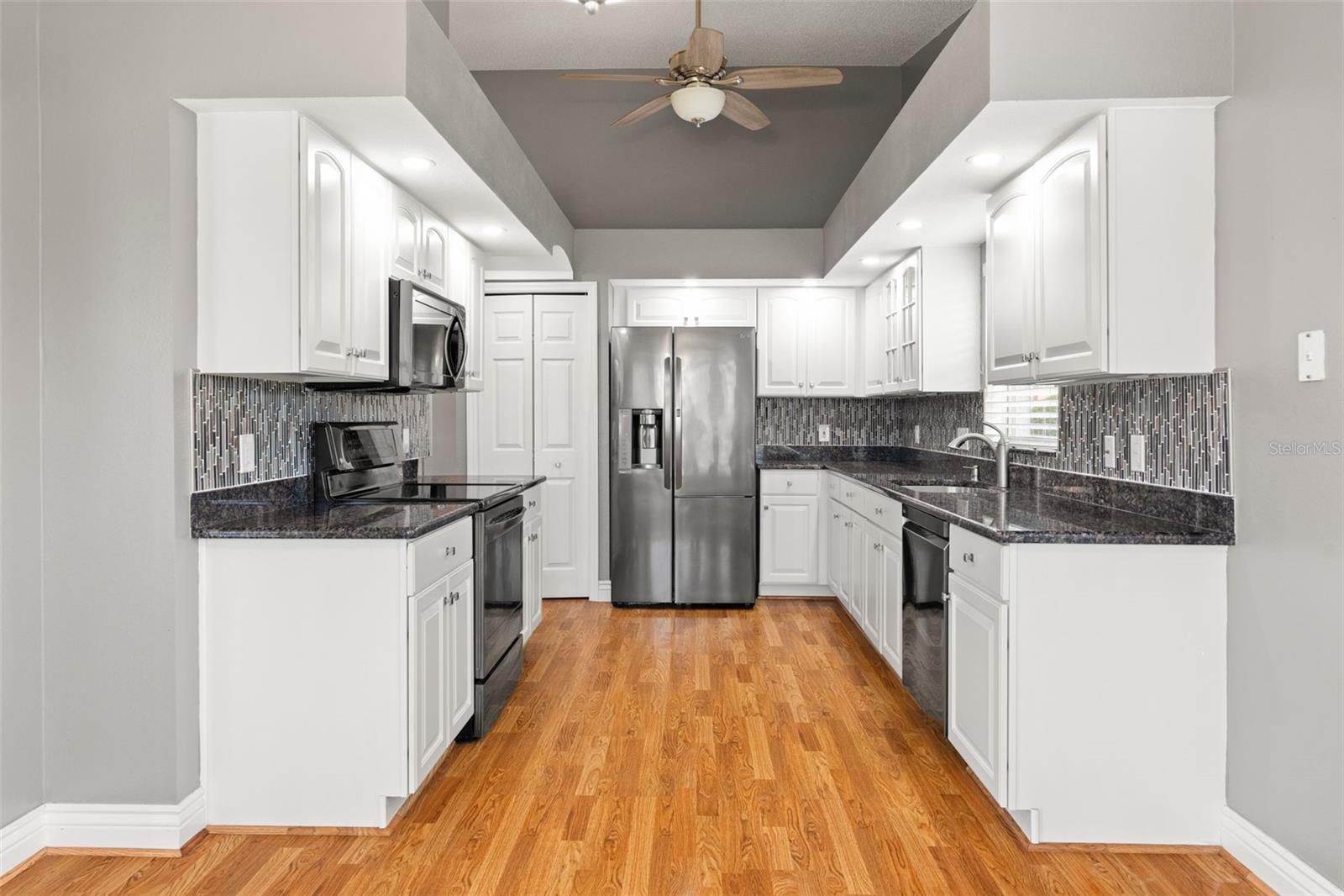 Image 15 of 54 For 18714 Dove Hollow Court