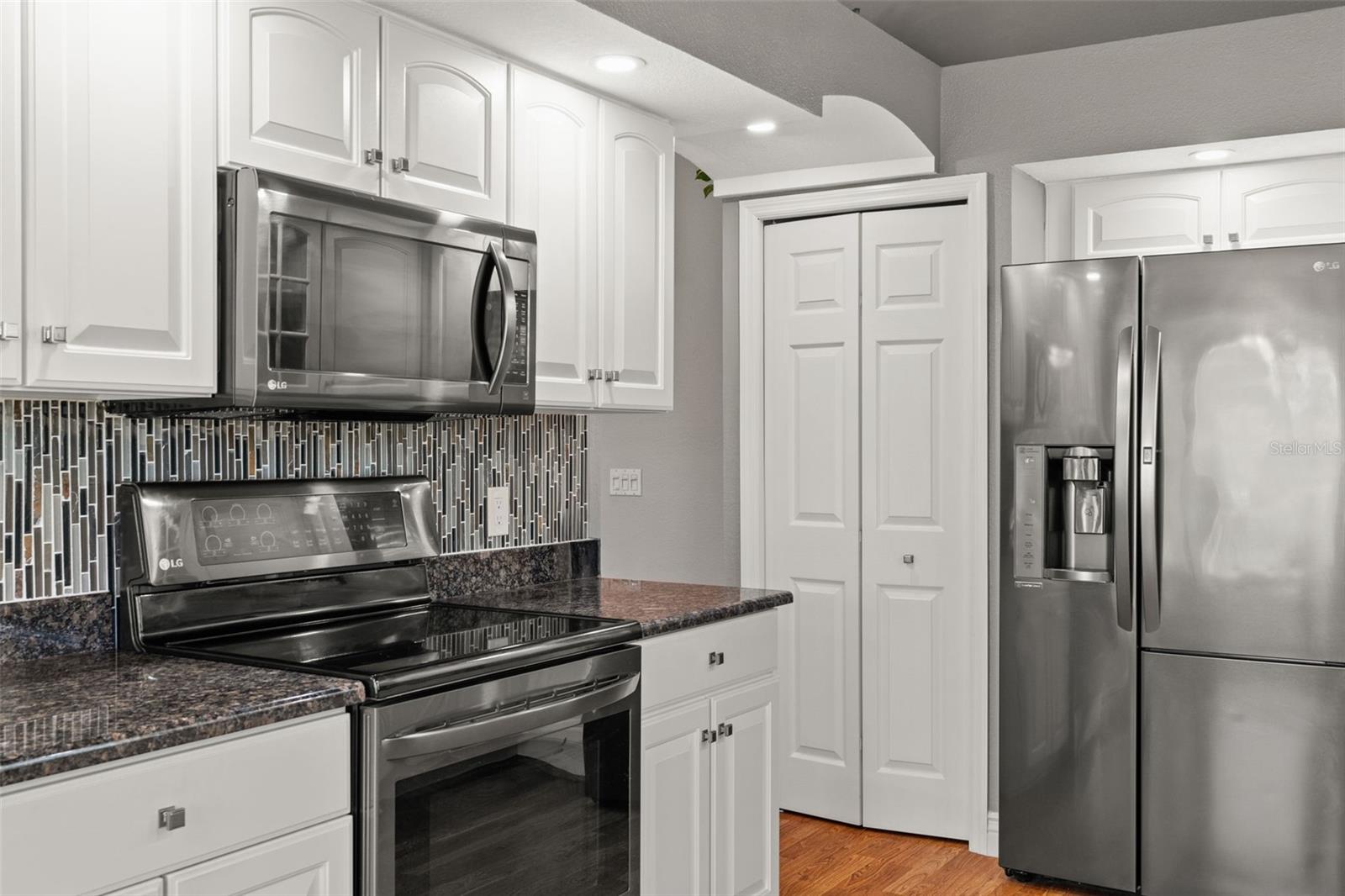 Image 17 of 54 For 18714 Dove Hollow Court