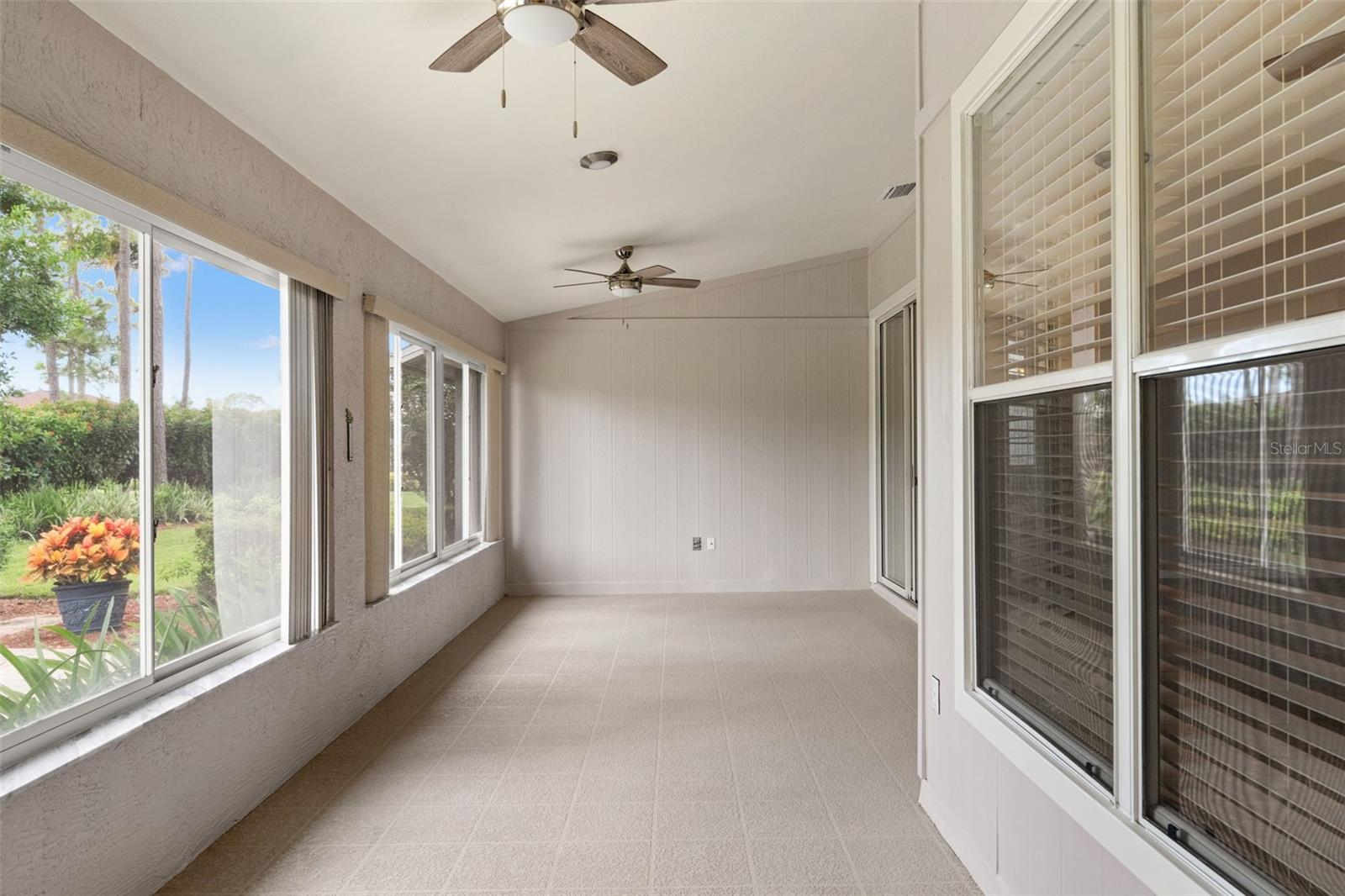 Image 20 of 54 For 18714 Dove Hollow Court