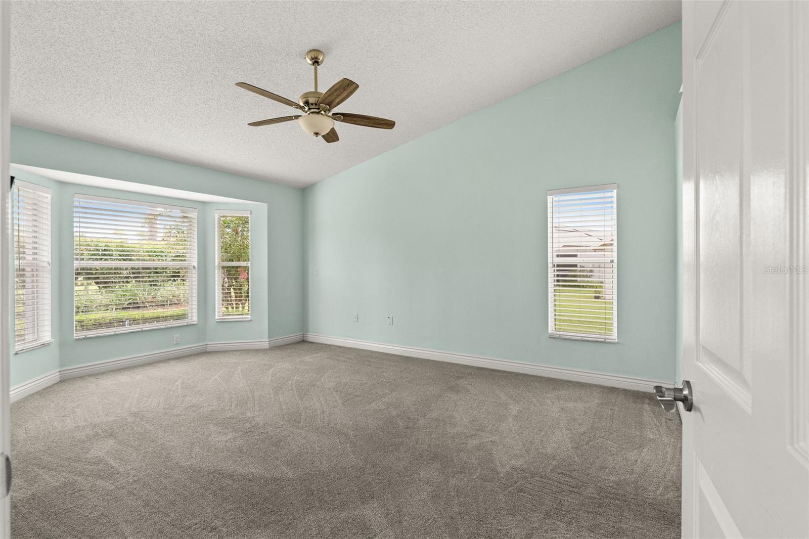 Image 22 of 54 For 18714 Dove Hollow Court