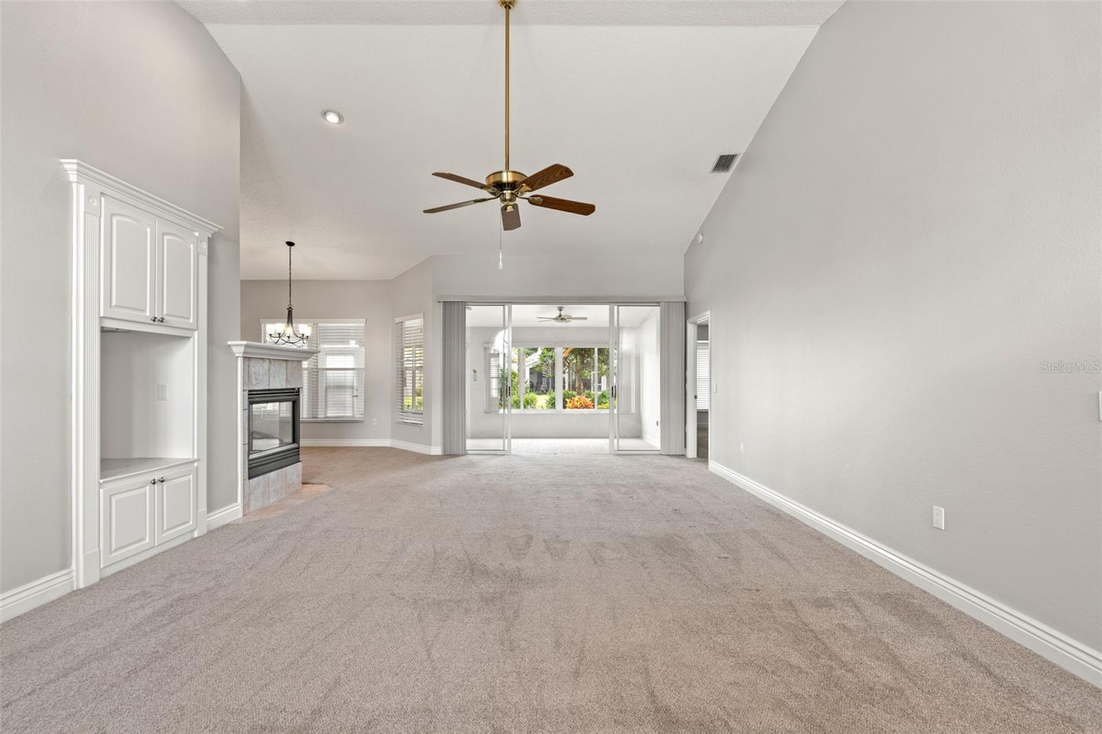 Image 6 of 54 For 18714 Dove Hollow Court