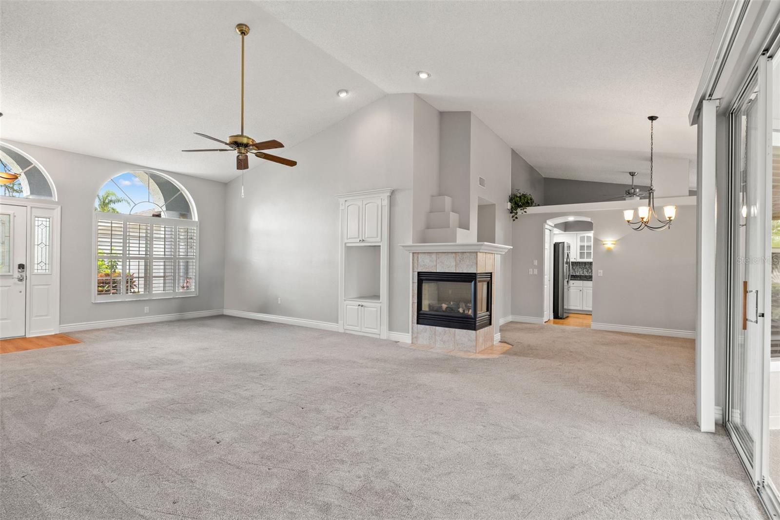 Image 7 of 54 For 18714 Dove Hollow Court