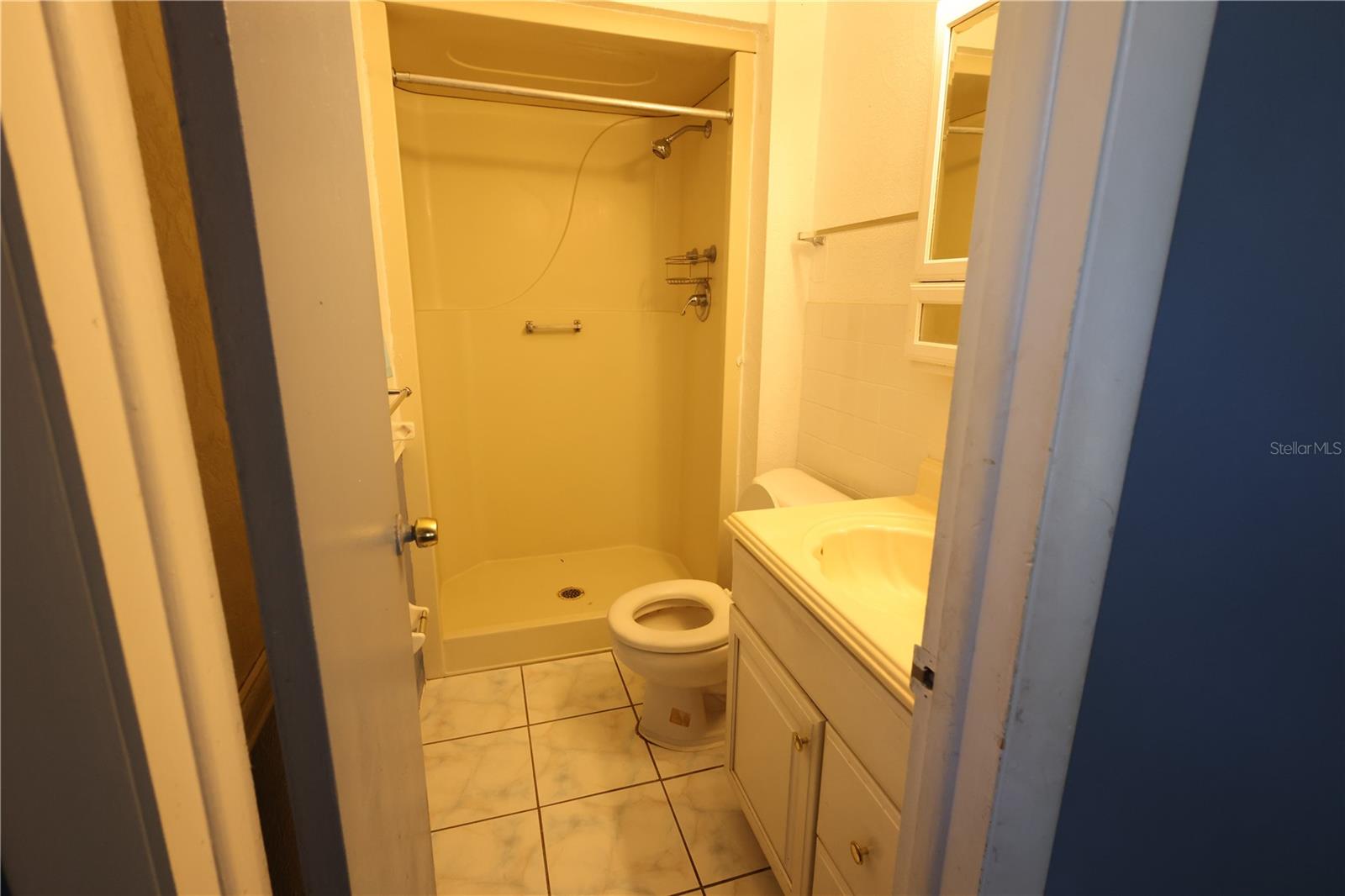 Image 18 of 21 For 6910 Dalkeith Avenue N