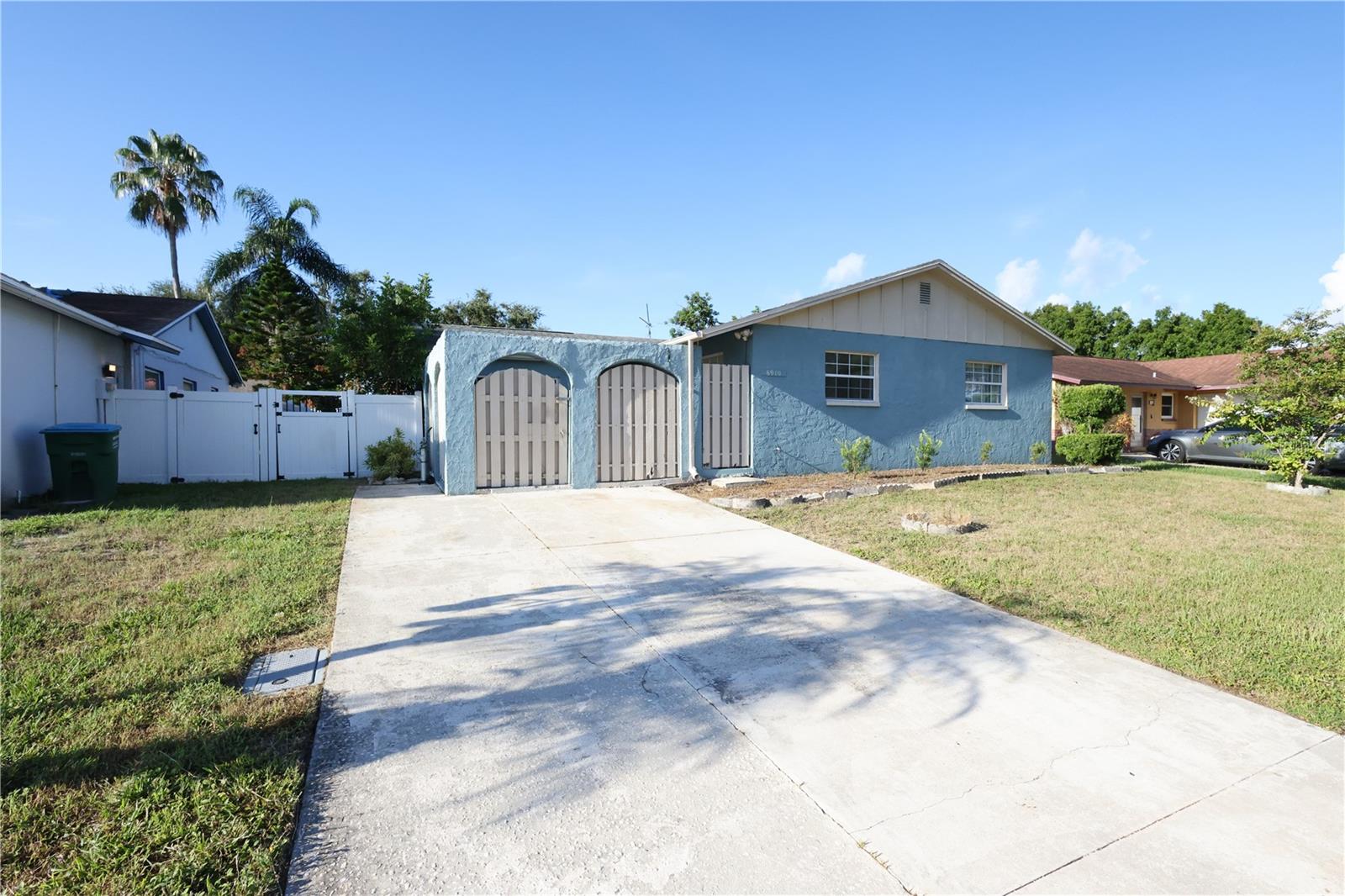 Image 2 of 21 For 6910 Dalkeith Avenue N