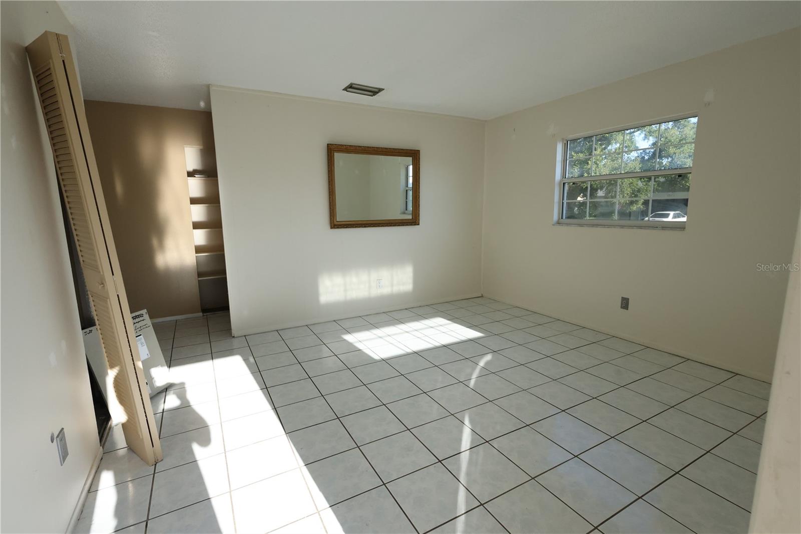 Image 6 of 21 For 6910 Dalkeith Avenue N