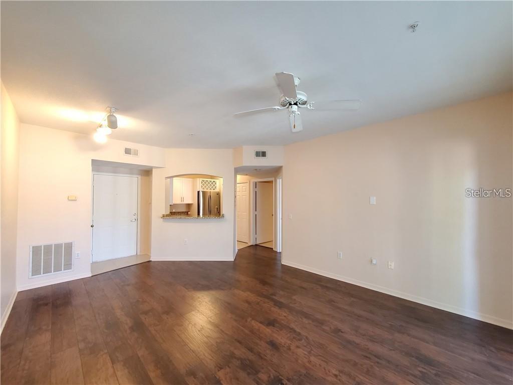 Image 16 of 25 For 14905 Arbor Springs Circle 204