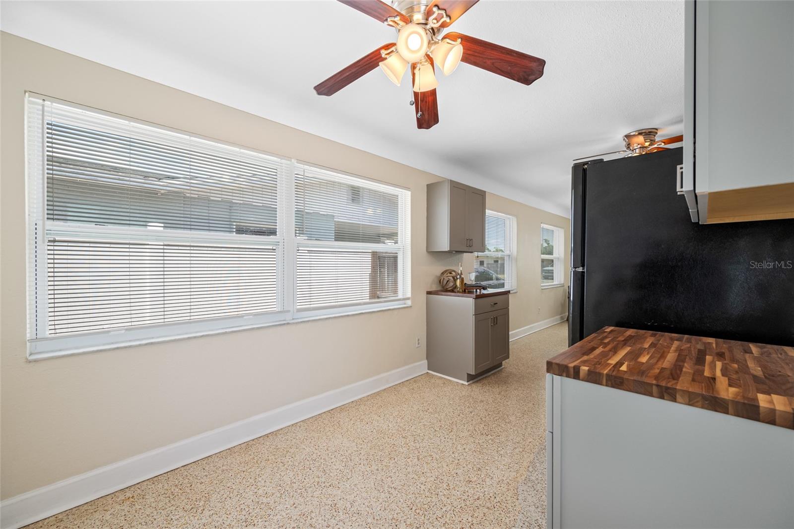 Image 16 of 48 For 1120 45th Street N