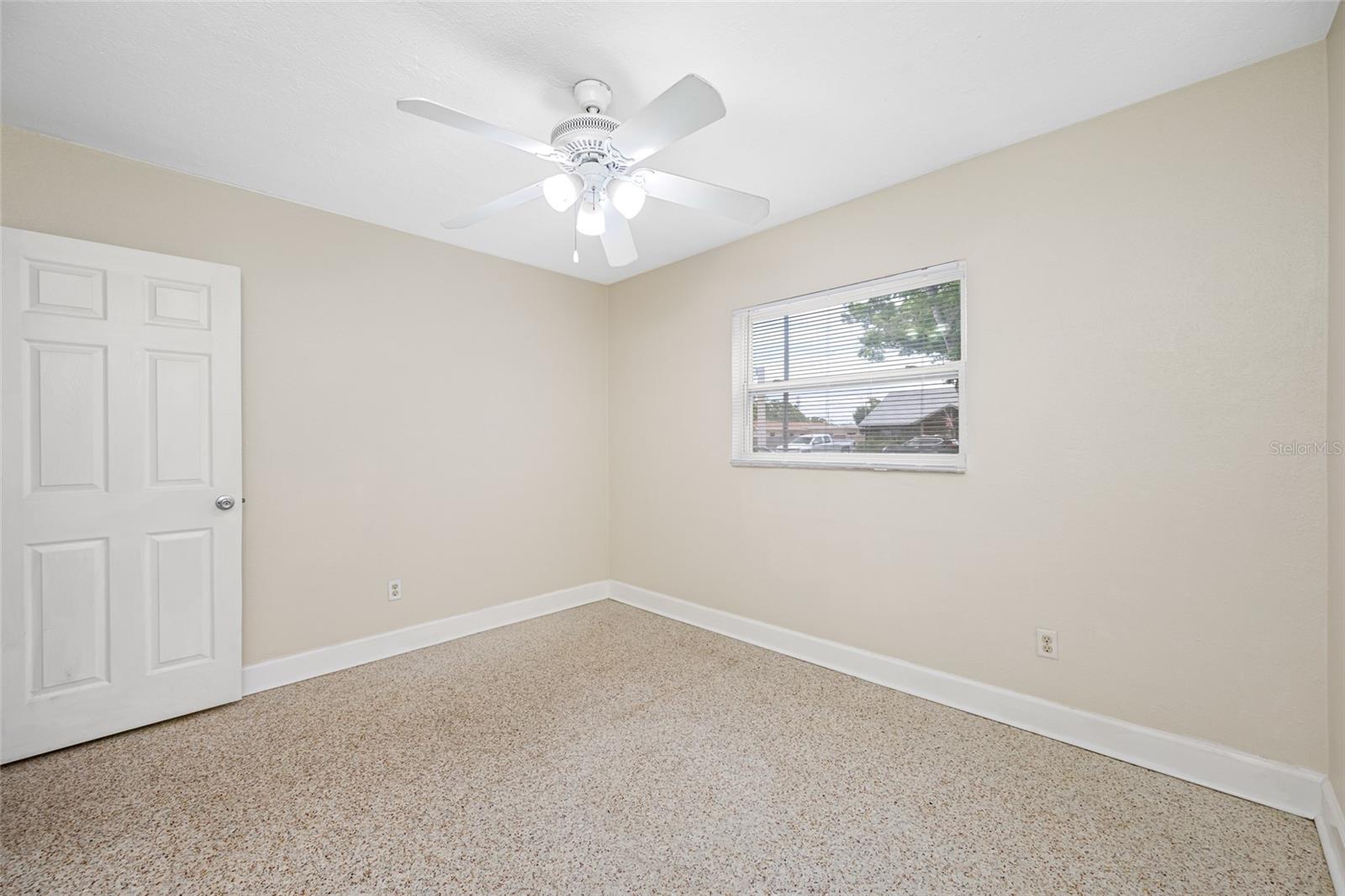 Image 27 of 48 For 1120 45th Street N