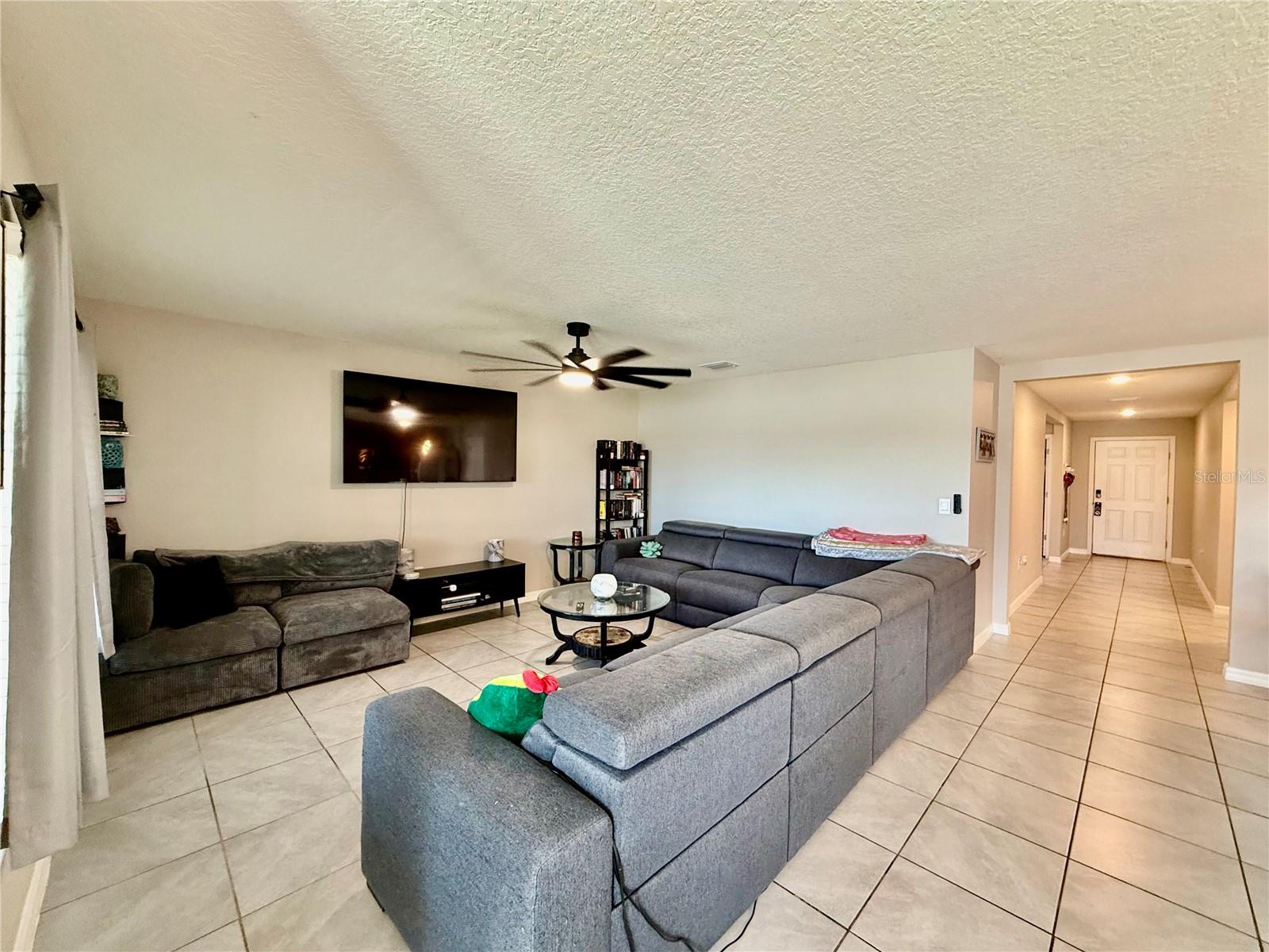 Image 9 of 33 For 16762 Parker River Street
