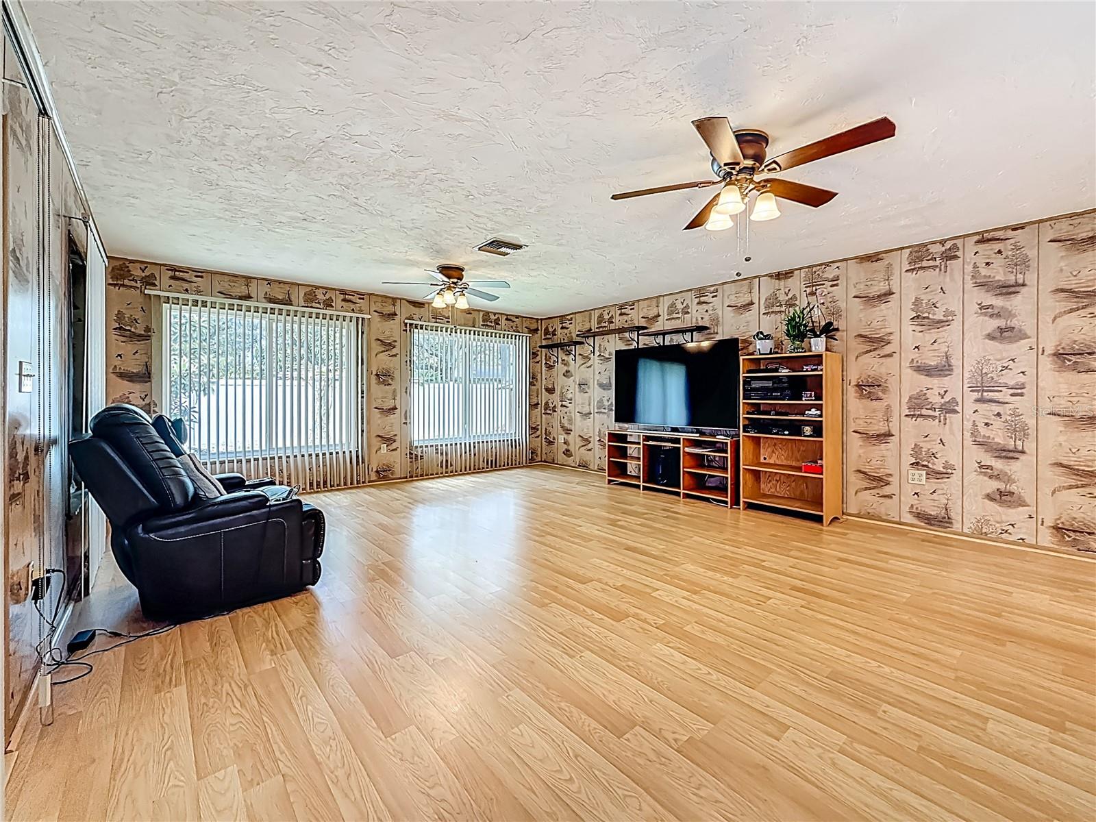 Image 11 of 21 For 7536 18th Way N