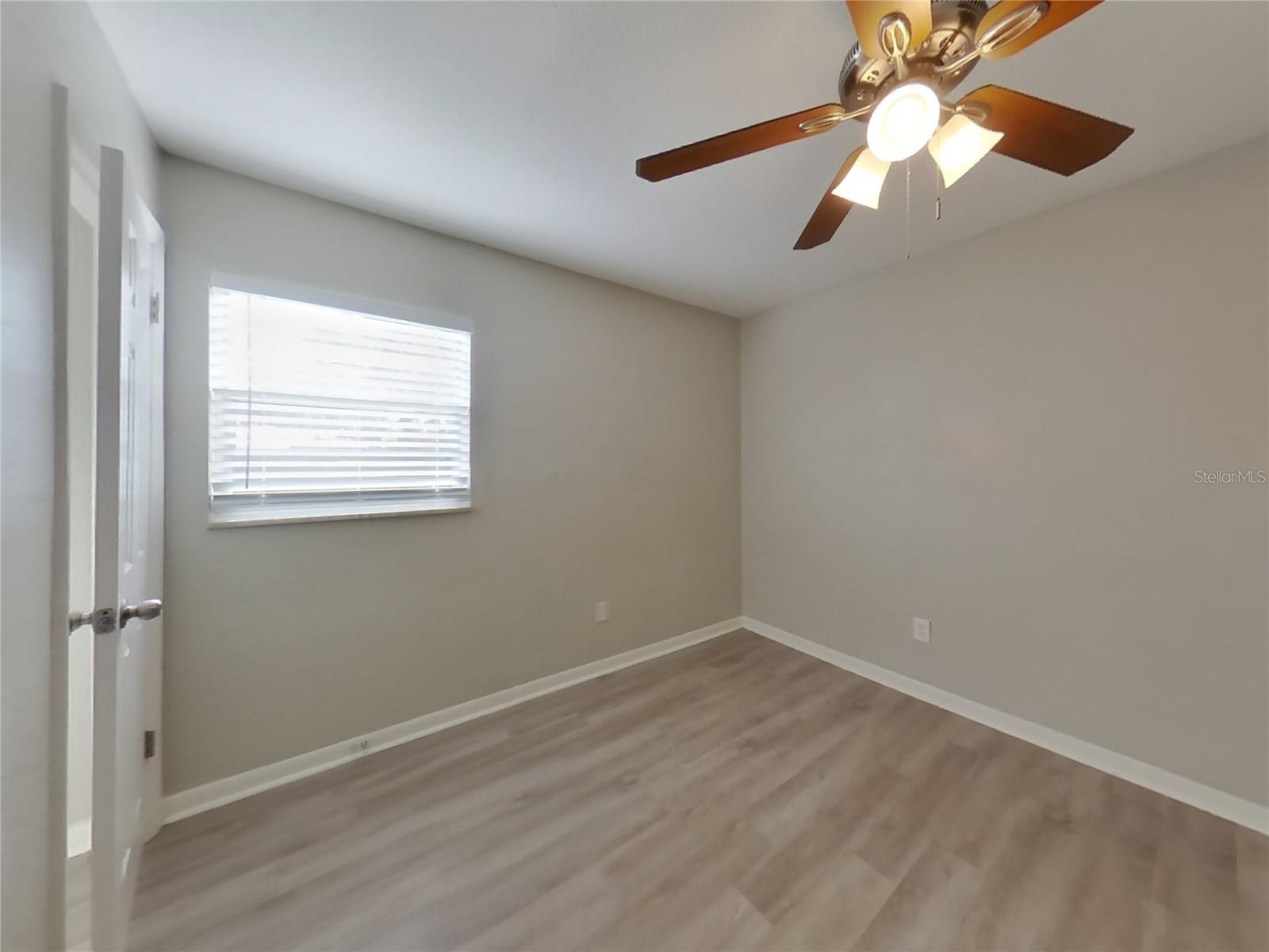 Image 18 of 22 For 1227 Hamilton Avenue