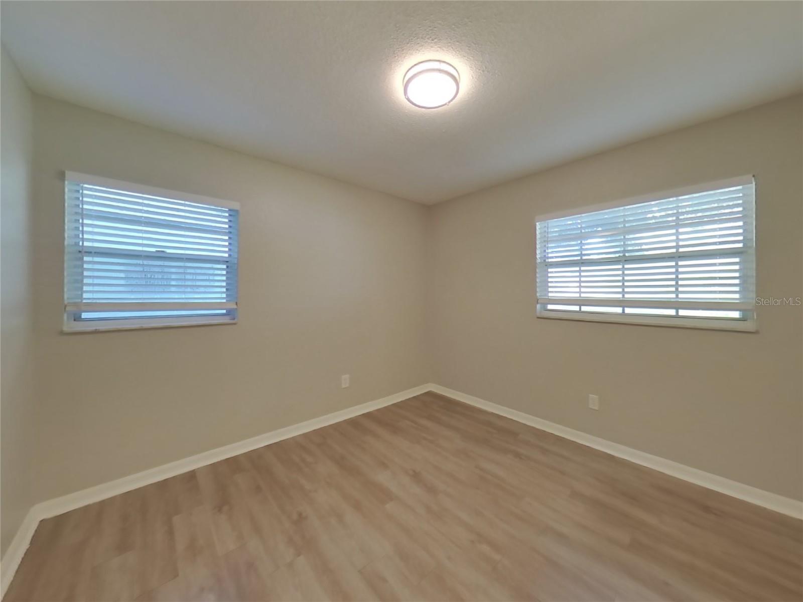 Image 3 of 22 For 1227 Hamilton Avenue