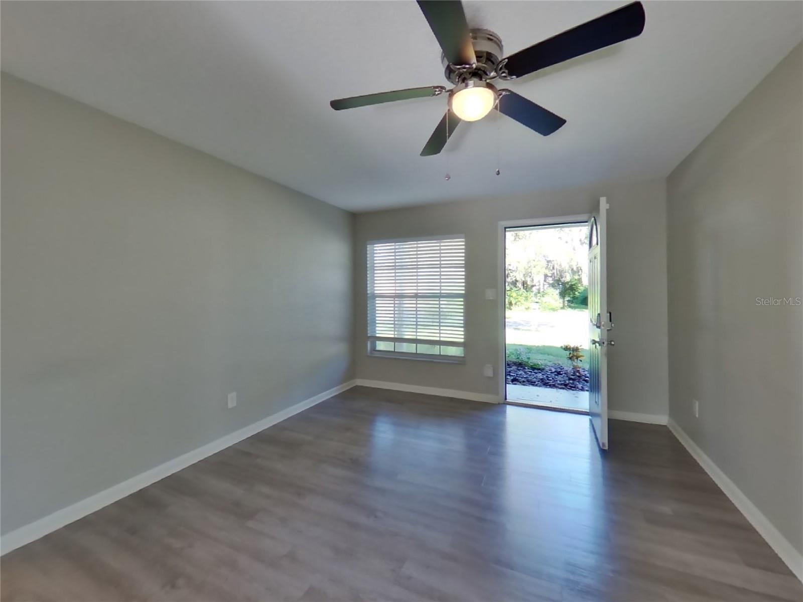 Image 7 of 22 For 1227 Hamilton Avenue