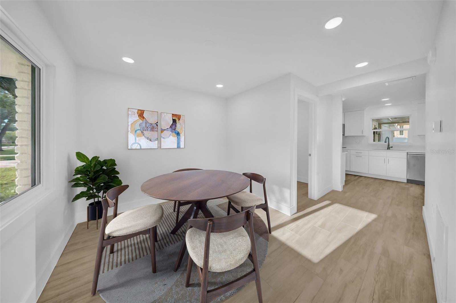 Image 11 of 59 For 2302 Occident Street