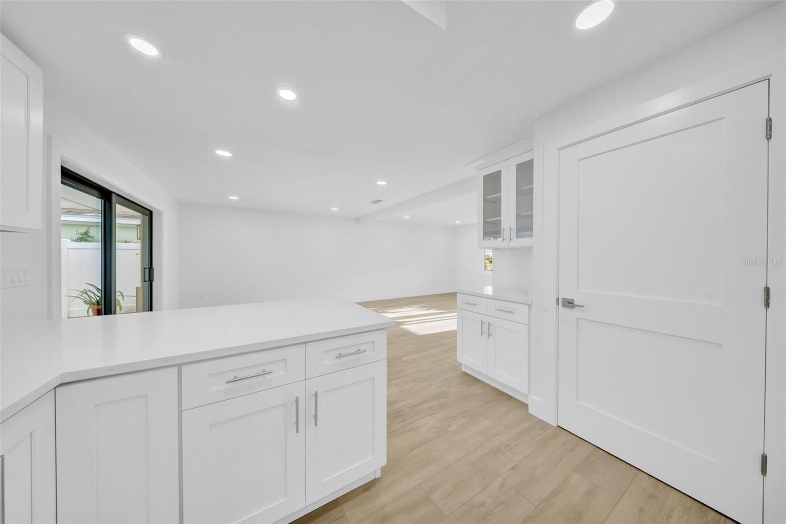Image 22 of 59 For 2302 Occident Street
