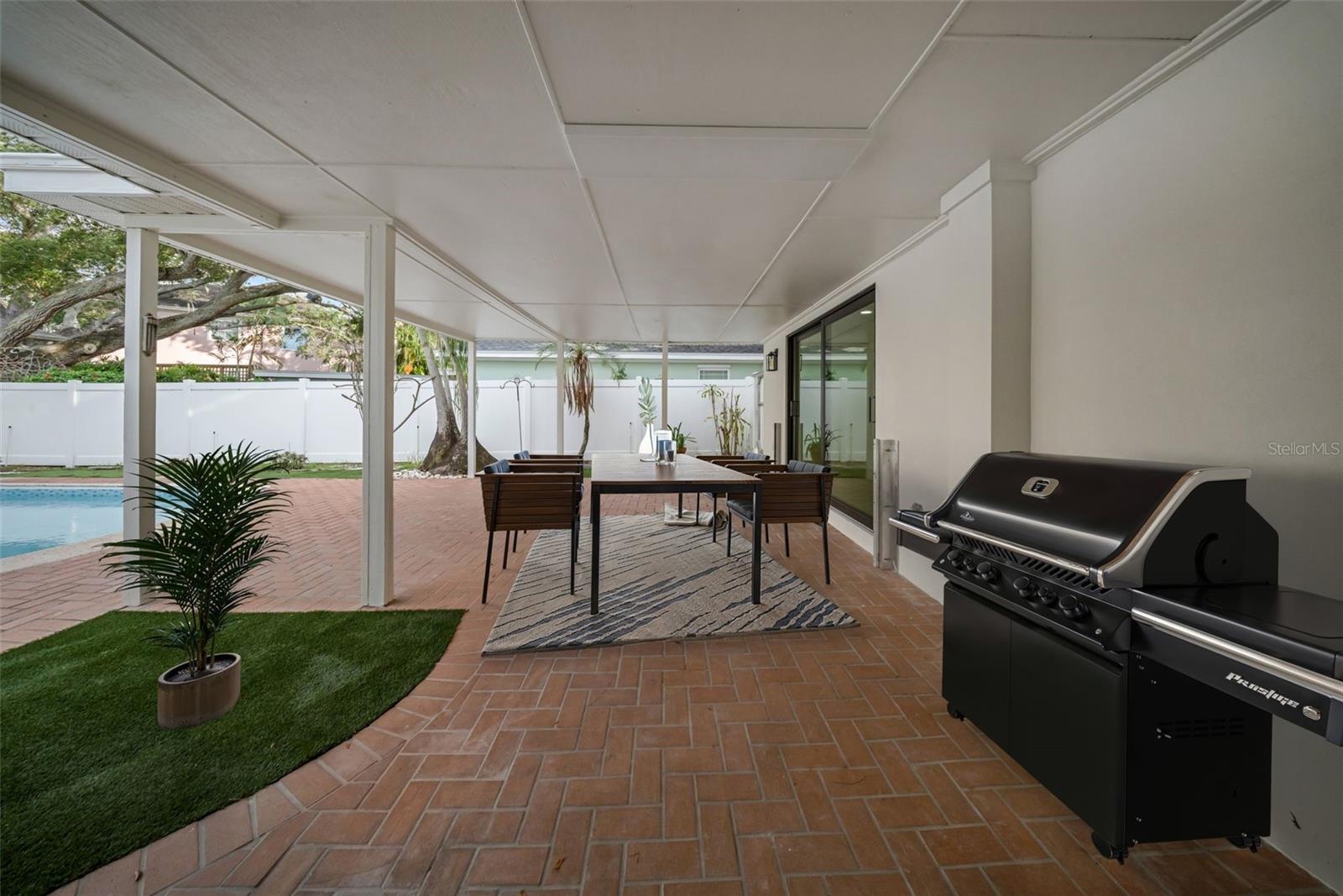 Image 39 of 59 For 2302 Occident Street
