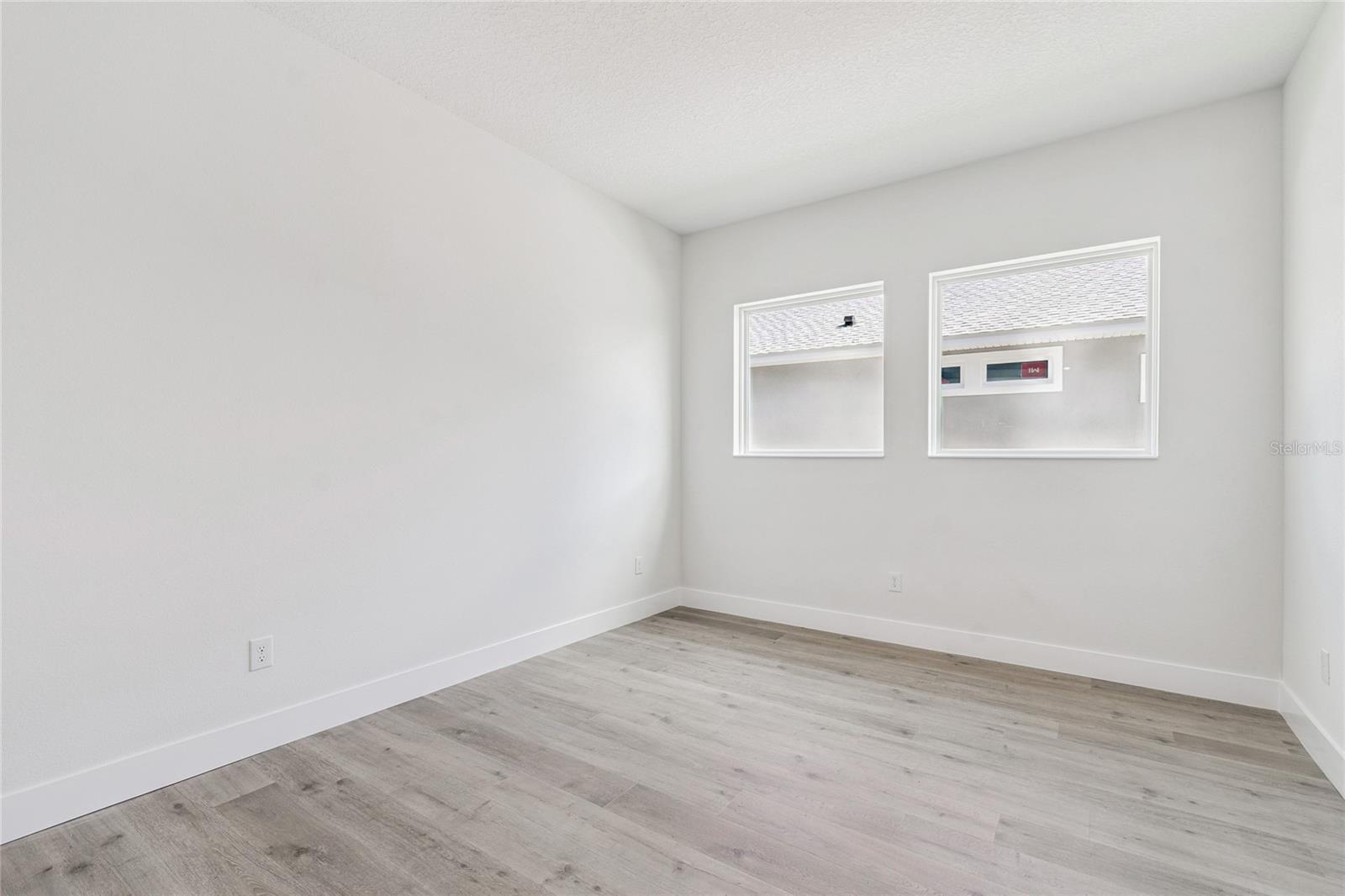 Image 16 of 52 For 31537 Hayman Loop