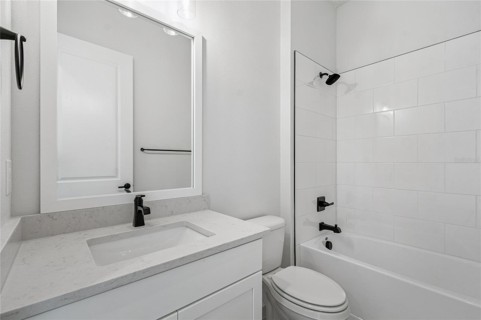 Image 30 of 52 For 31537 Hayman Loop