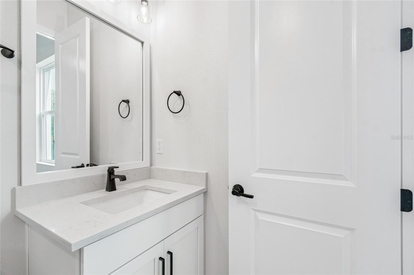 Image 35 of 52 For 31537 Hayman Loop