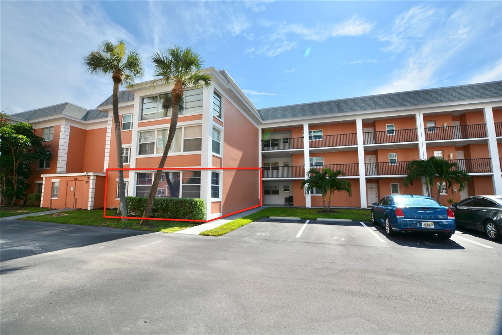 Details for 1900 68th Street N 104, ST PETERSBURG, FL 33710