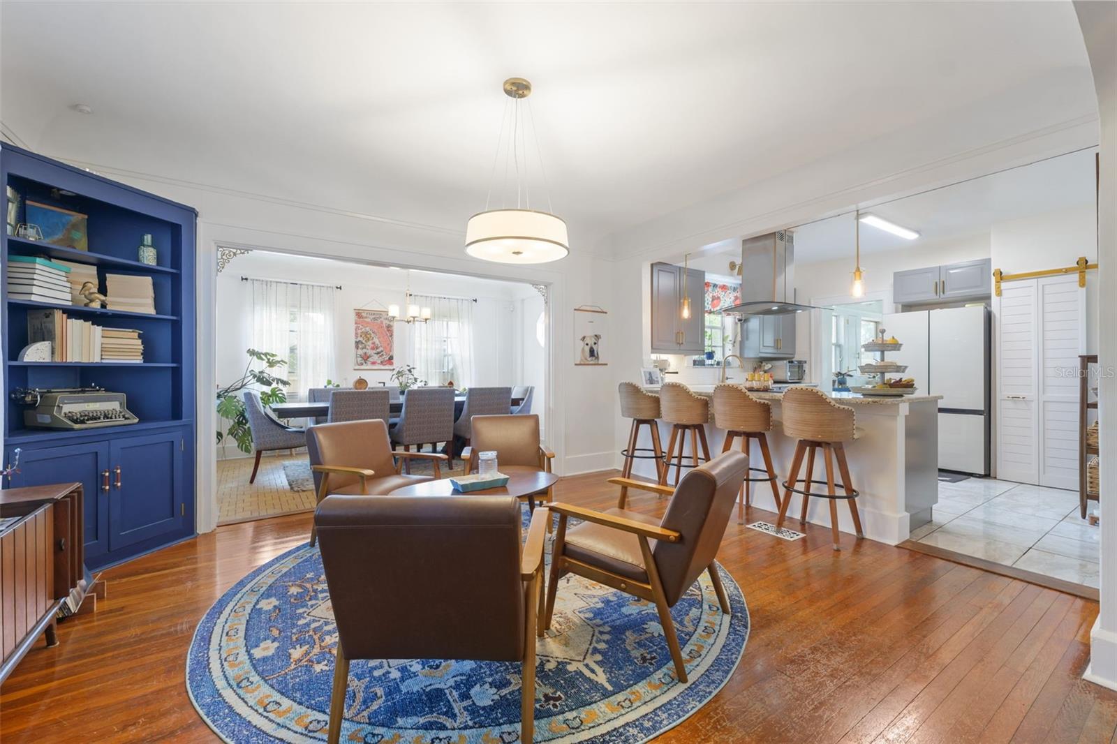 Image 9 of 50 For 4805 16th Street N